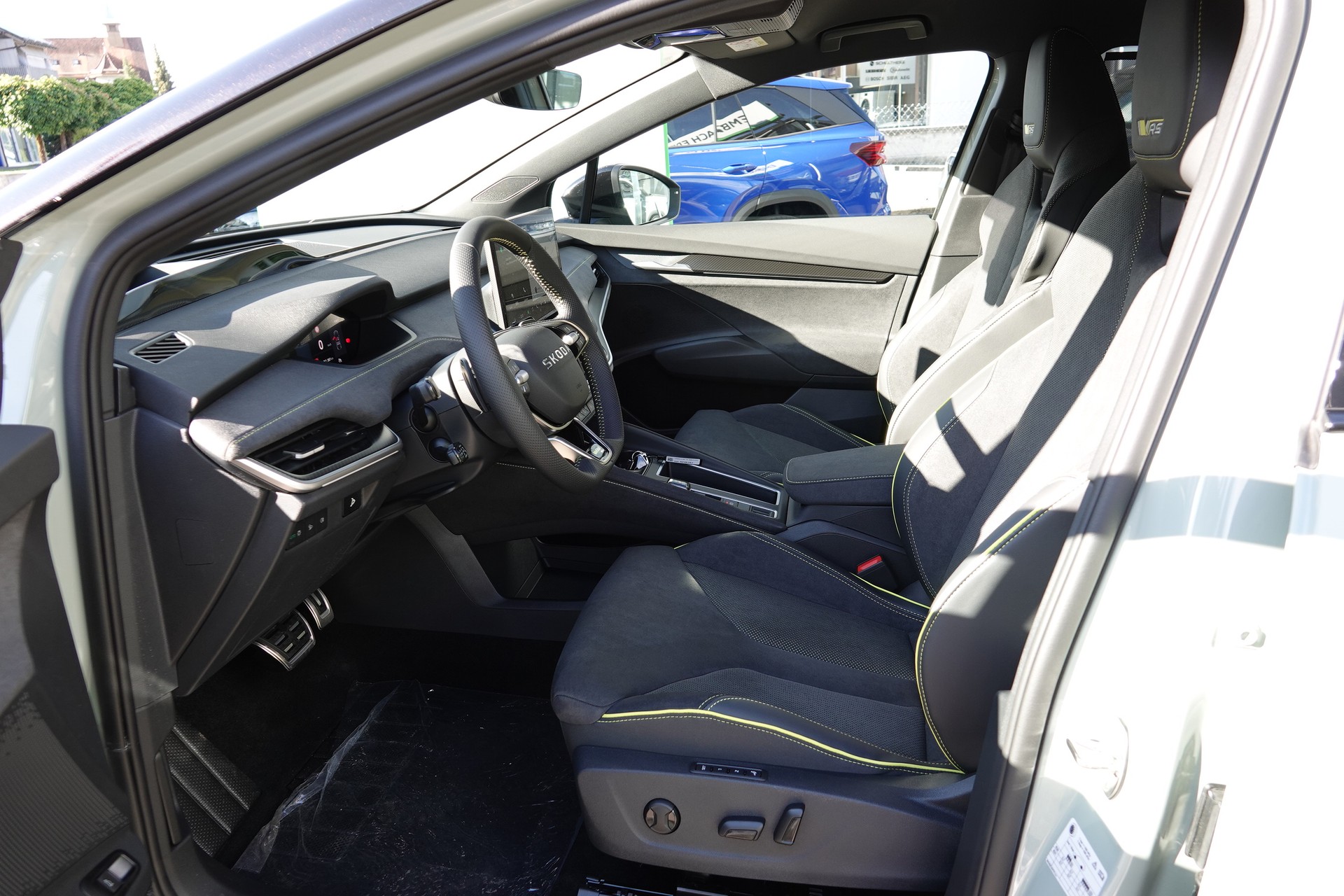 SKODA Elroq RS 4x4 - 14
