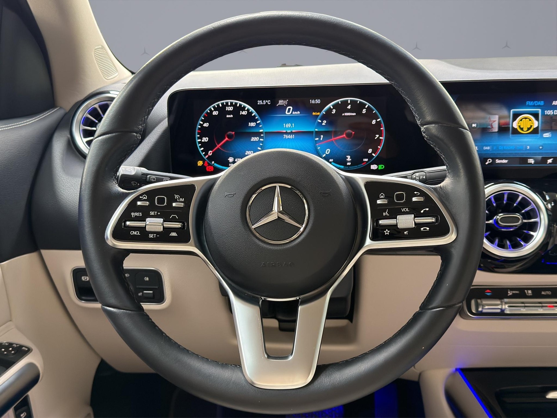 MERCEDES-BENZ GLA 250 Progressive 4matic - 12