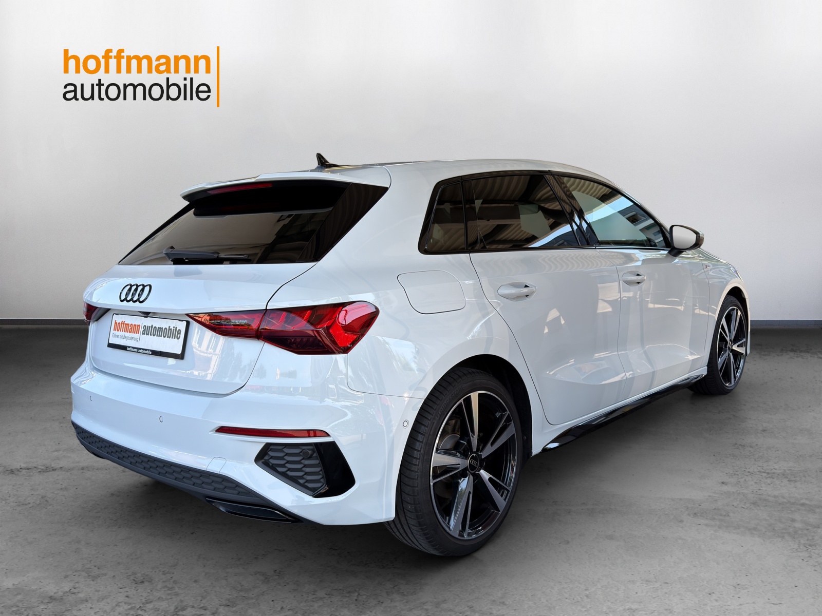AUDI A3 Sportback 35 TFSI S line Attraction S-tronic - 4