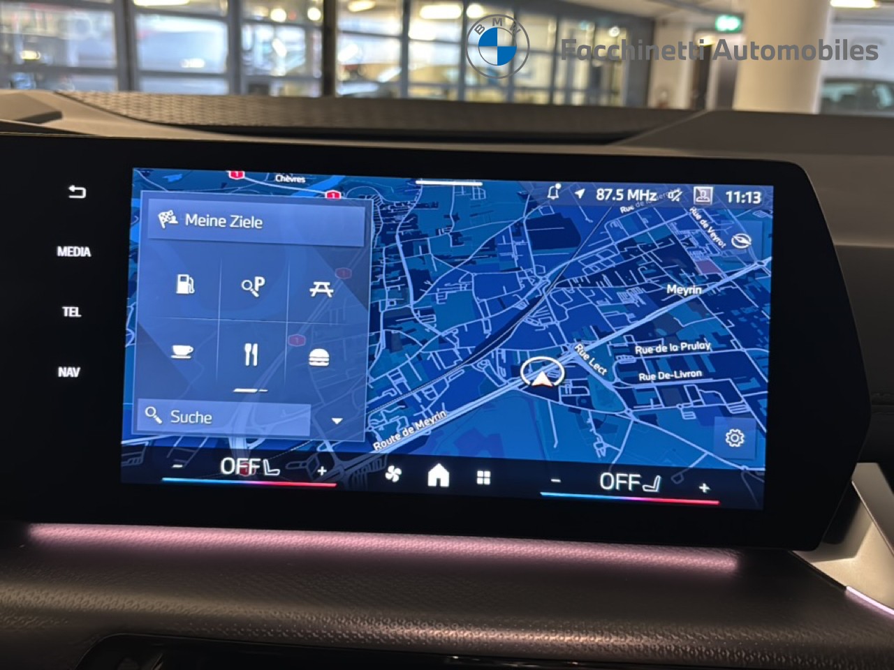 BMW 220i Active Tourer M Sport DKG - 17