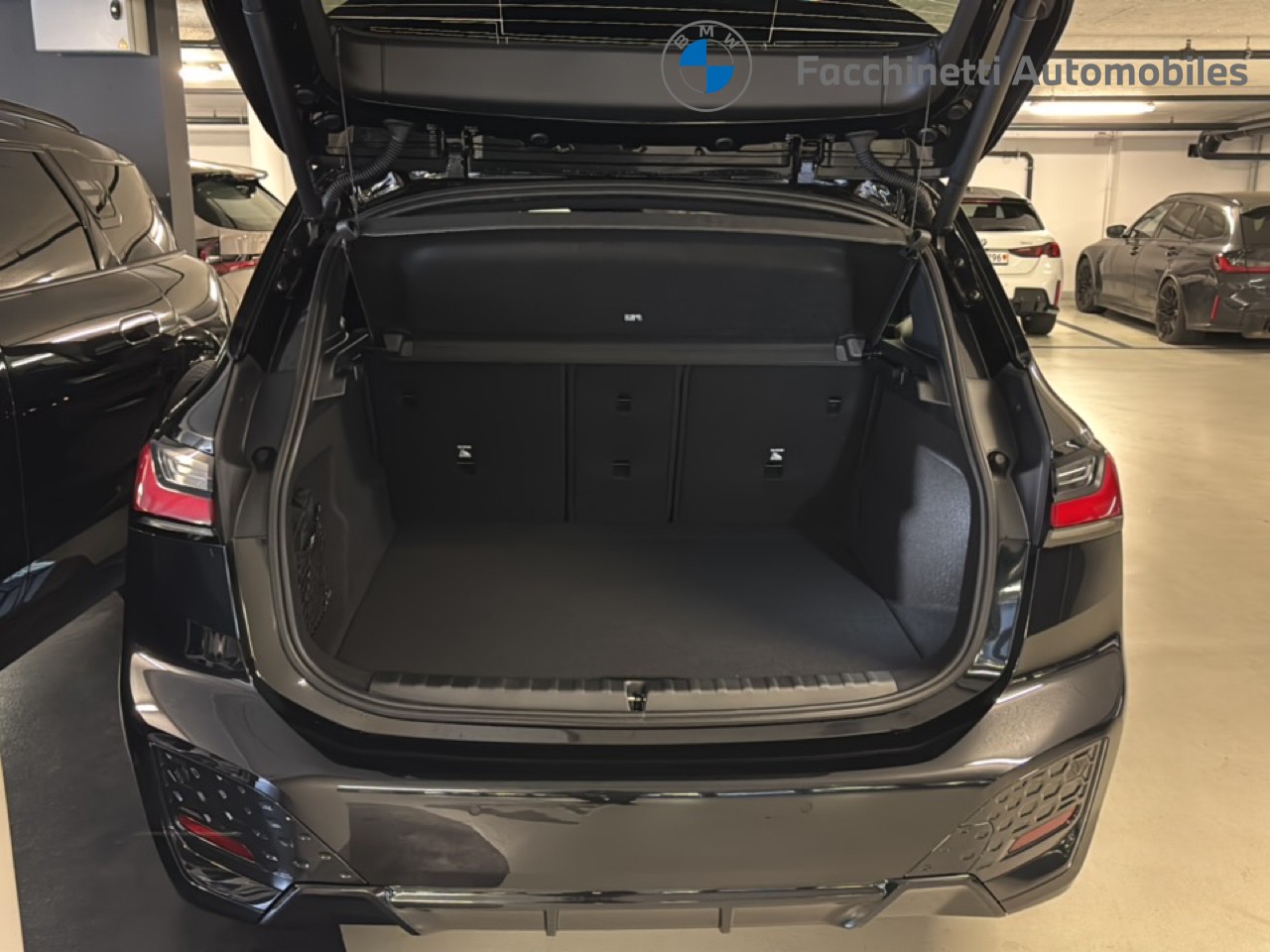 BMW 220i Active Tourer M Sport DKG - 13