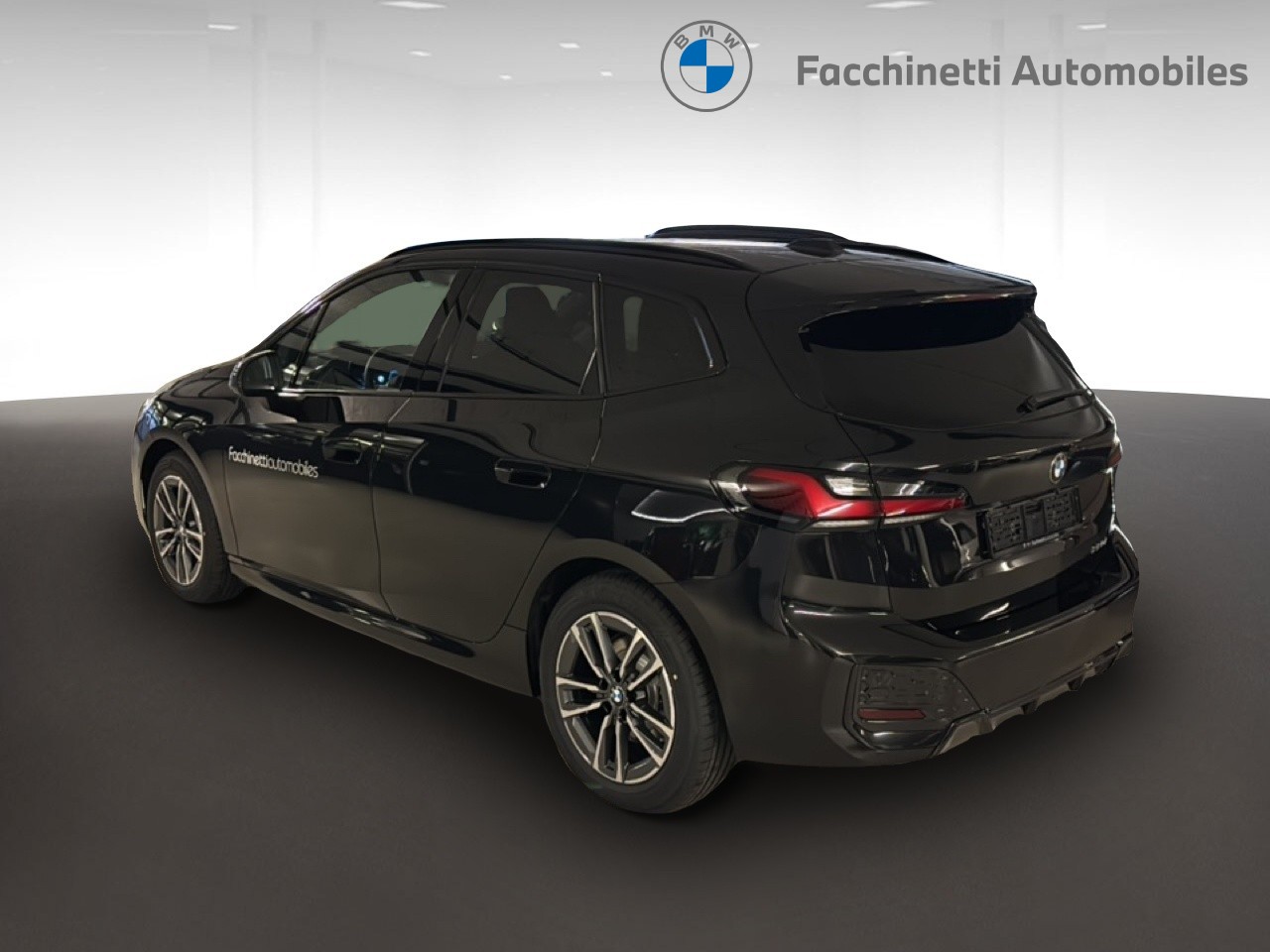 BMW 220i Active Tourer M Sport DKG - 3