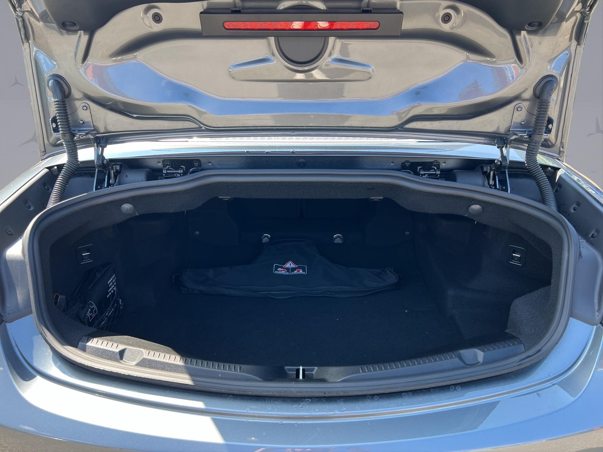 MERCEDES-BENZ E 53 AMG 4matic+ Cabriolet - 18