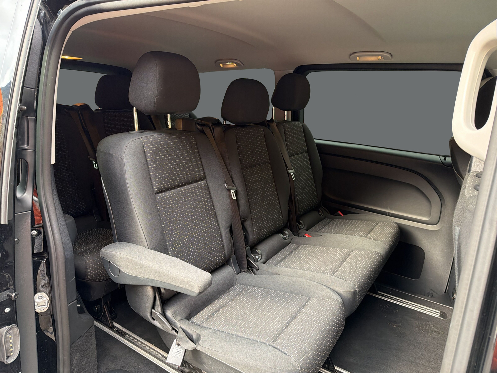 MERCEDES-BENZ Vito 116 CDI L Sel. 4M A - 19