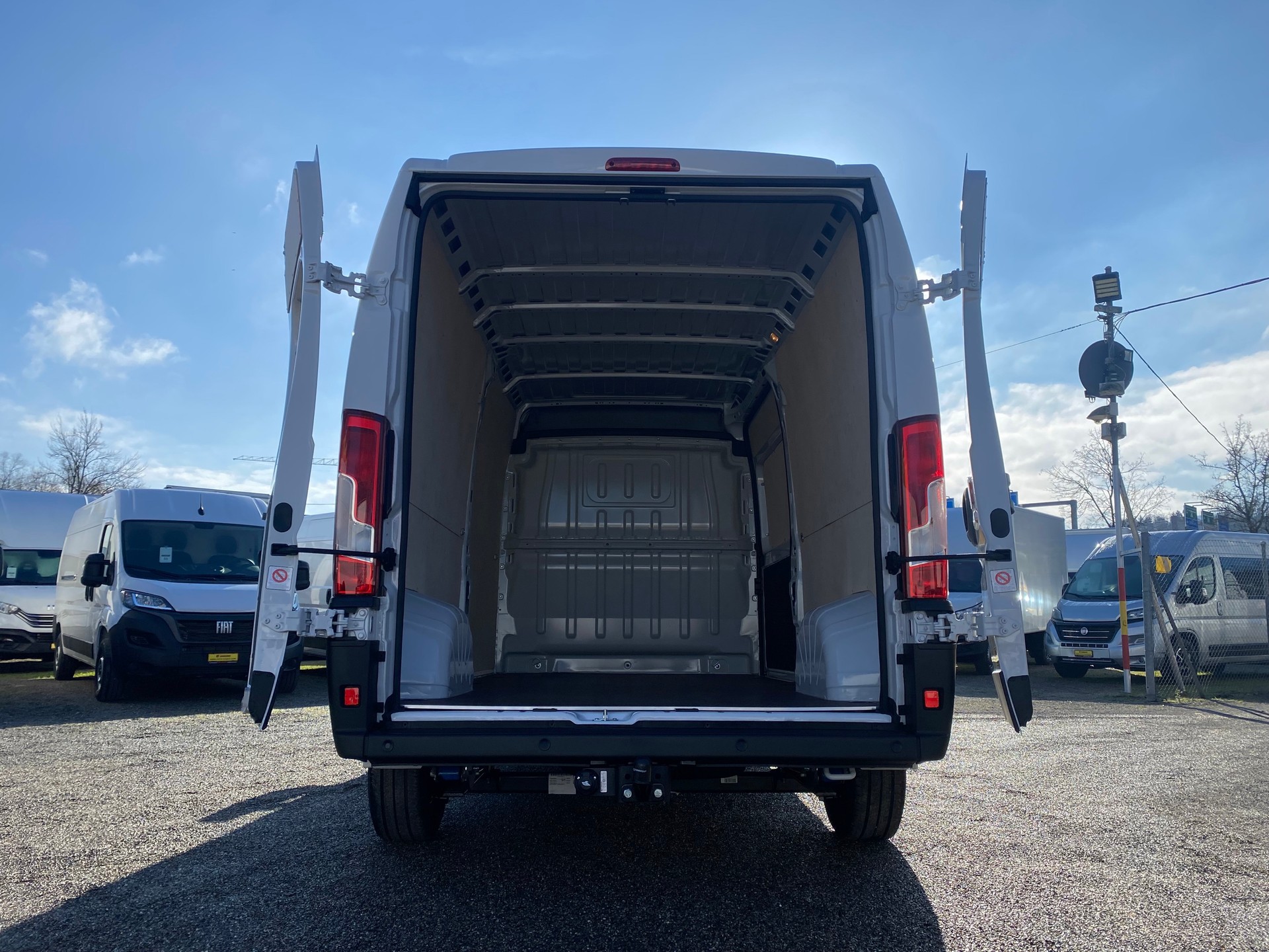 FIAT Ducato 35 2.2 L3H2 Kastenwagen + Anhängerkupplung 50% WIR ! - 2