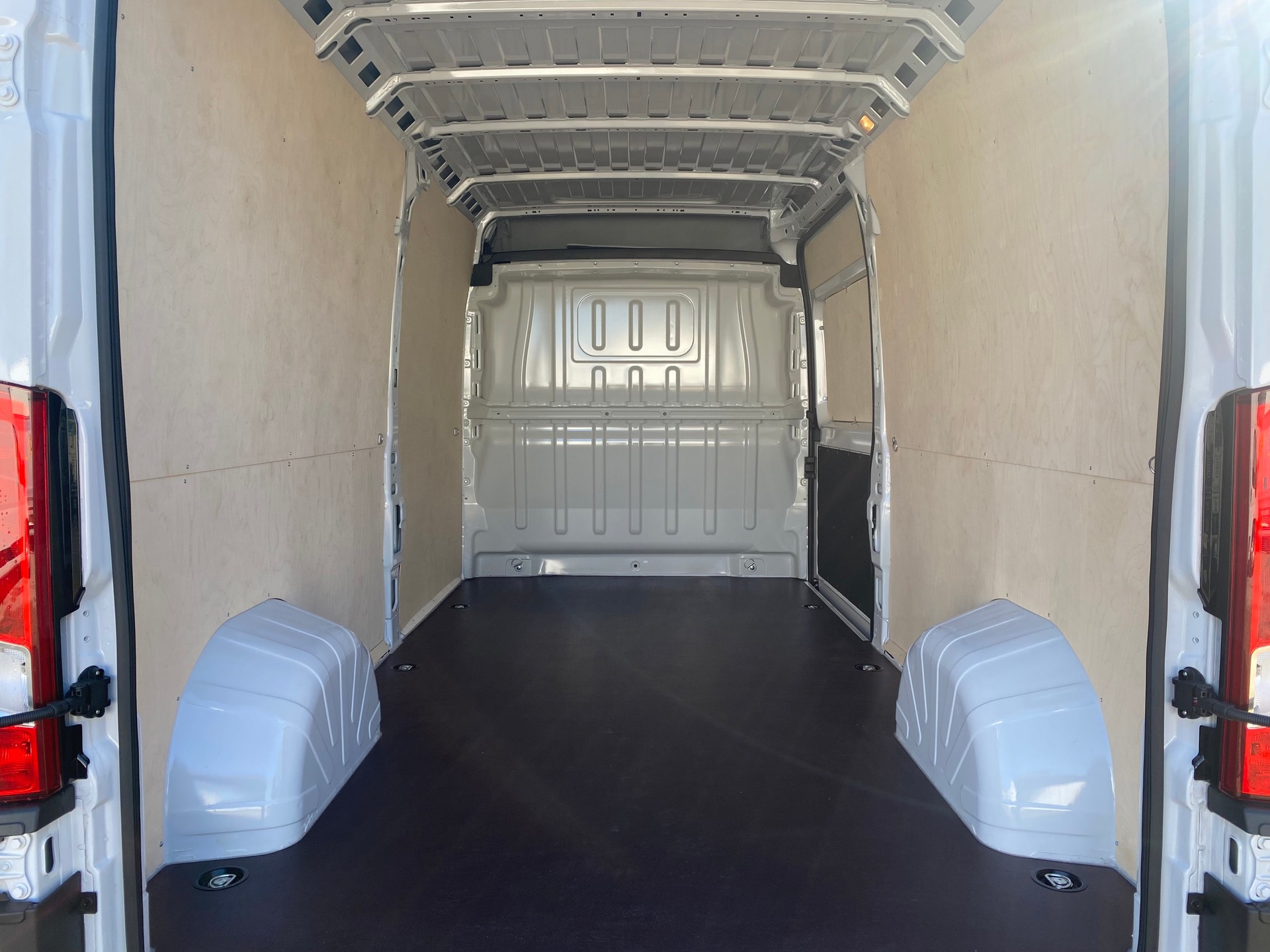 FIAT Ducato 35 2.2 L3H2 Kastenwagen + Anhängerkupplung 50% WIR ! - 4