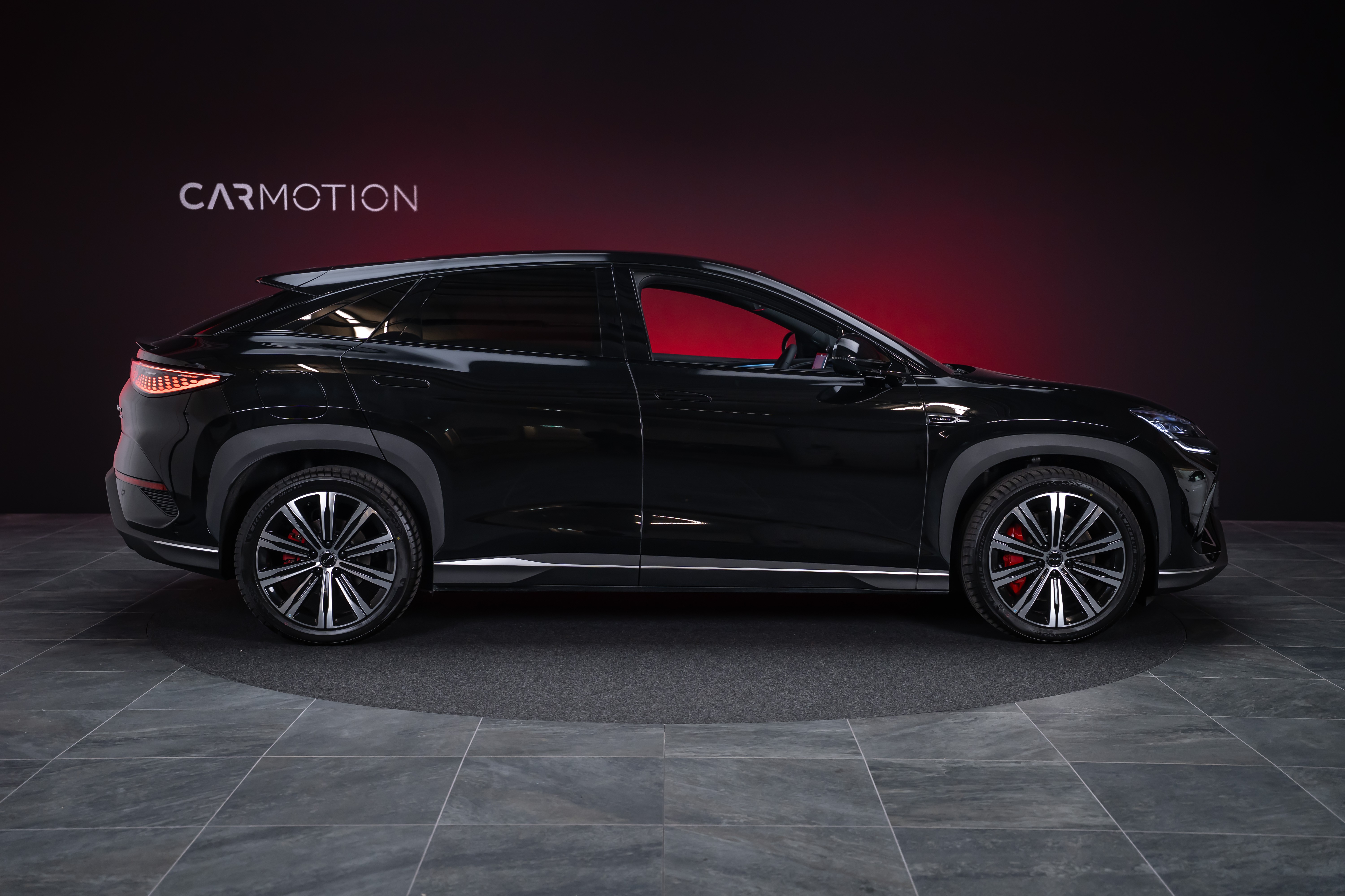 Sealion 7 91,3 kWh Excellence AWD / Panoramadach / Head-Up Display / 360° Kamera