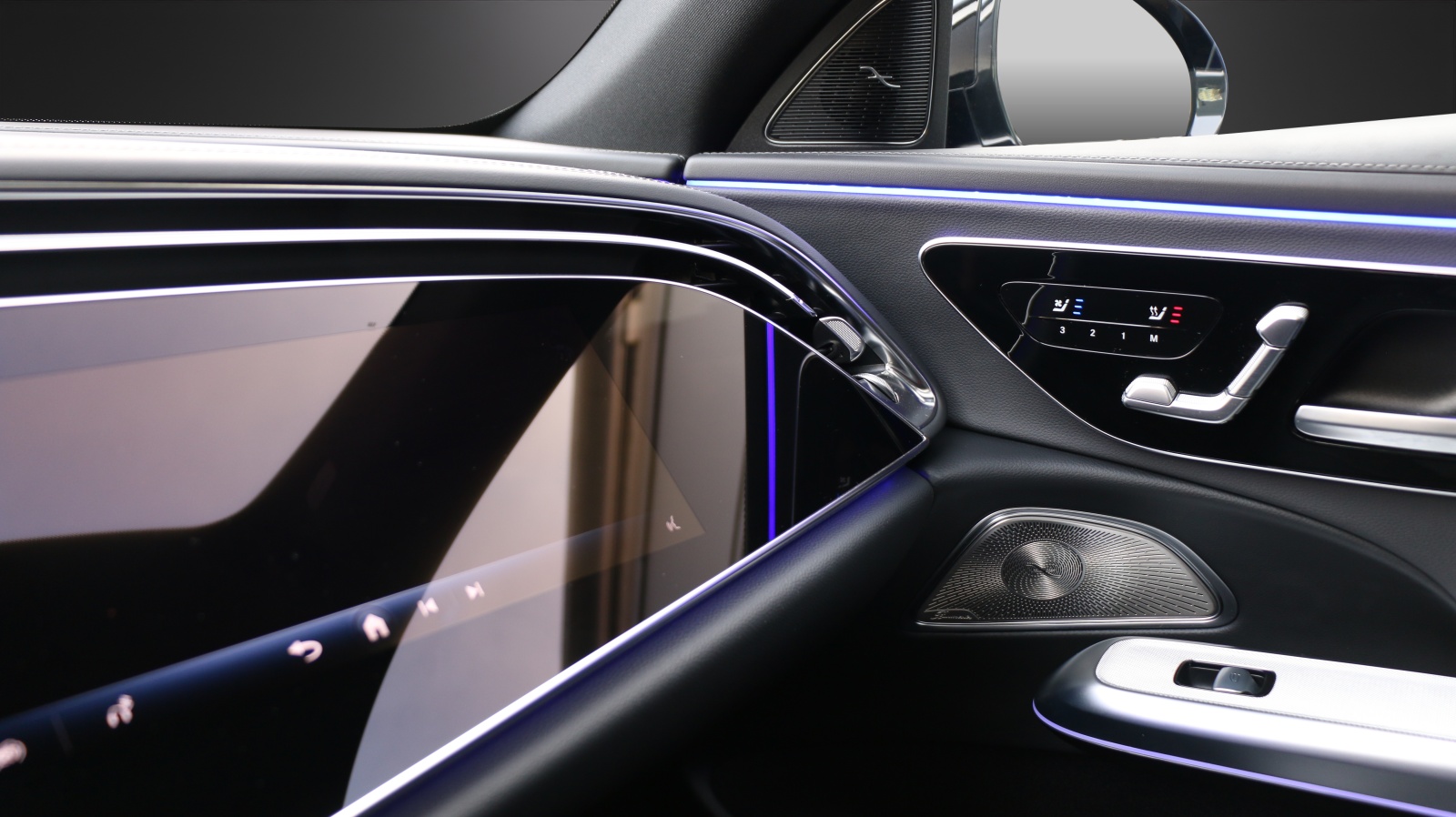 MERCEDES-BENZ E 300 e 4Matic 9G-Tronic - 8