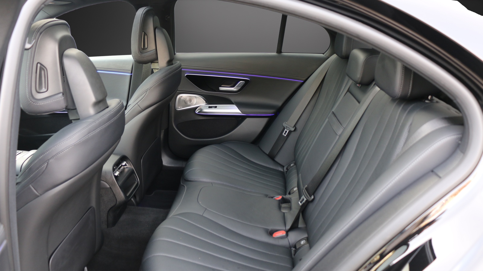 MERCEDES-BENZ E 300 e 4Matic 9G-Tronic - 12