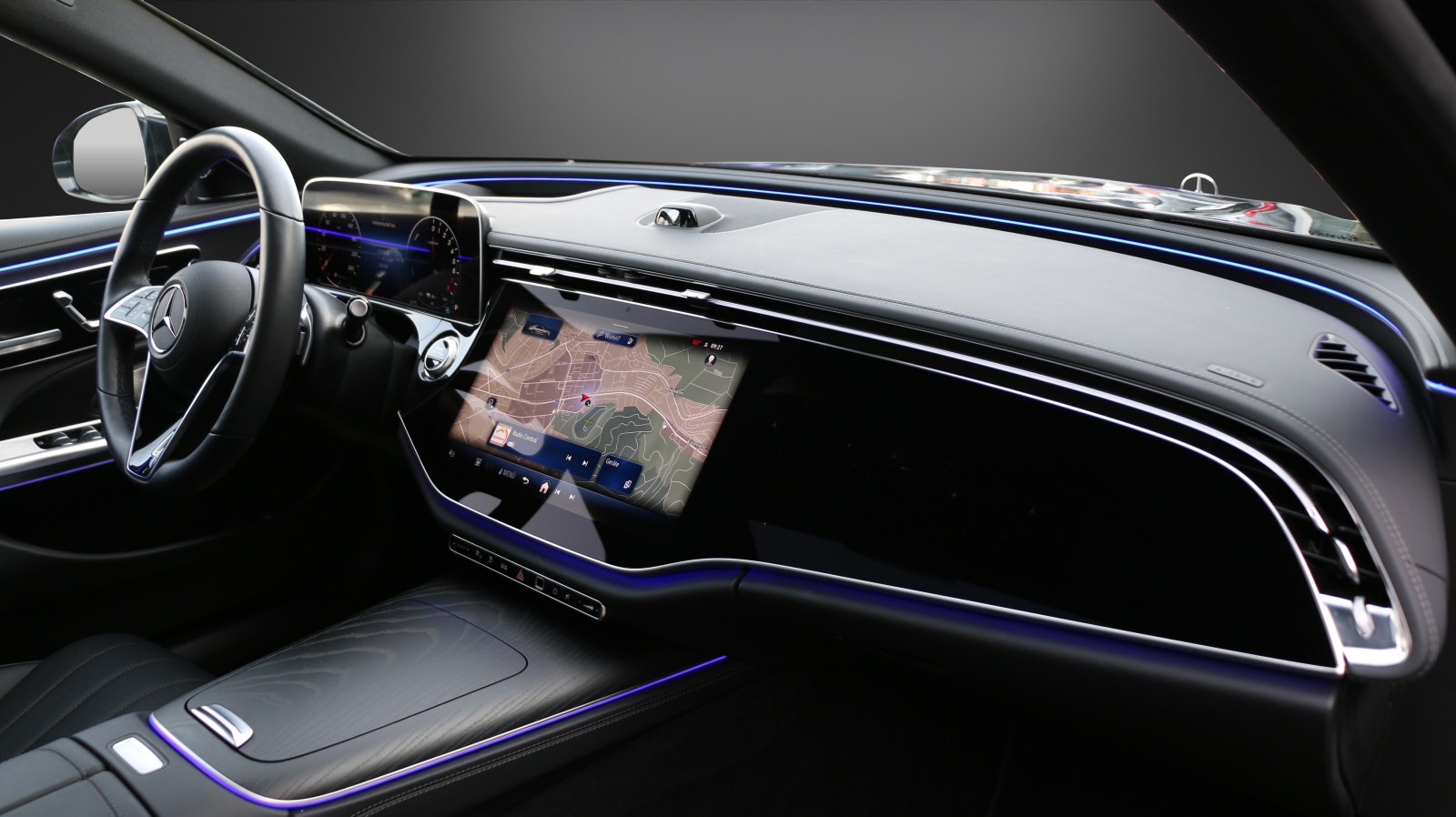 MERCEDES-BENZ E 300 e 4Matic 9G-Tronic - 9