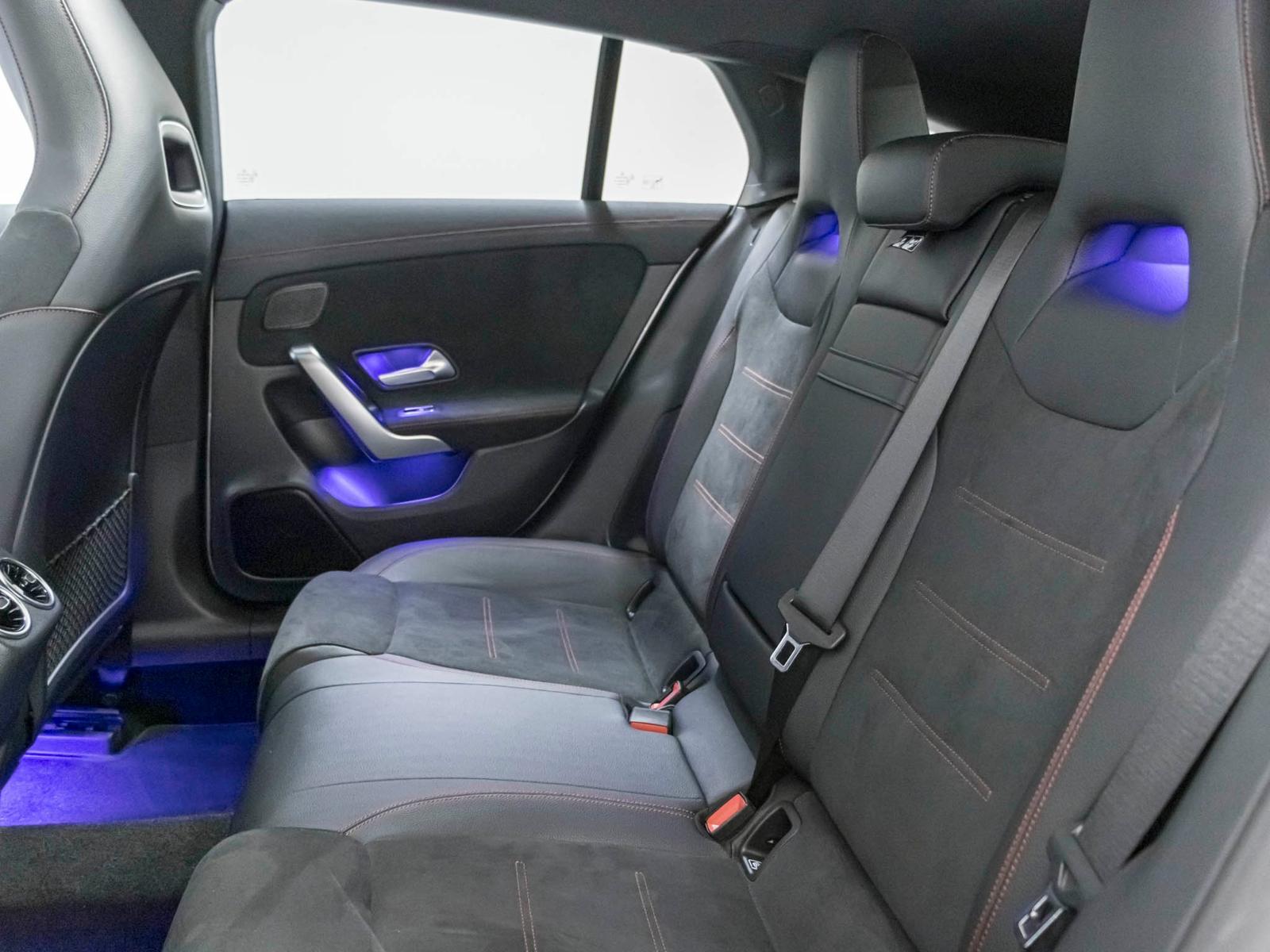 MERCEDES-BENZ CLA 250 4MATIC Shooting Brake - 9