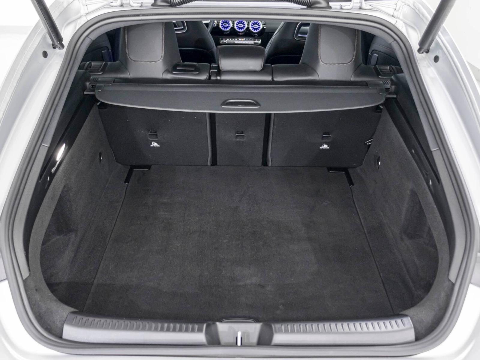 MERCEDES-BENZ CLA 250 4MATIC Shooting Brake - 14