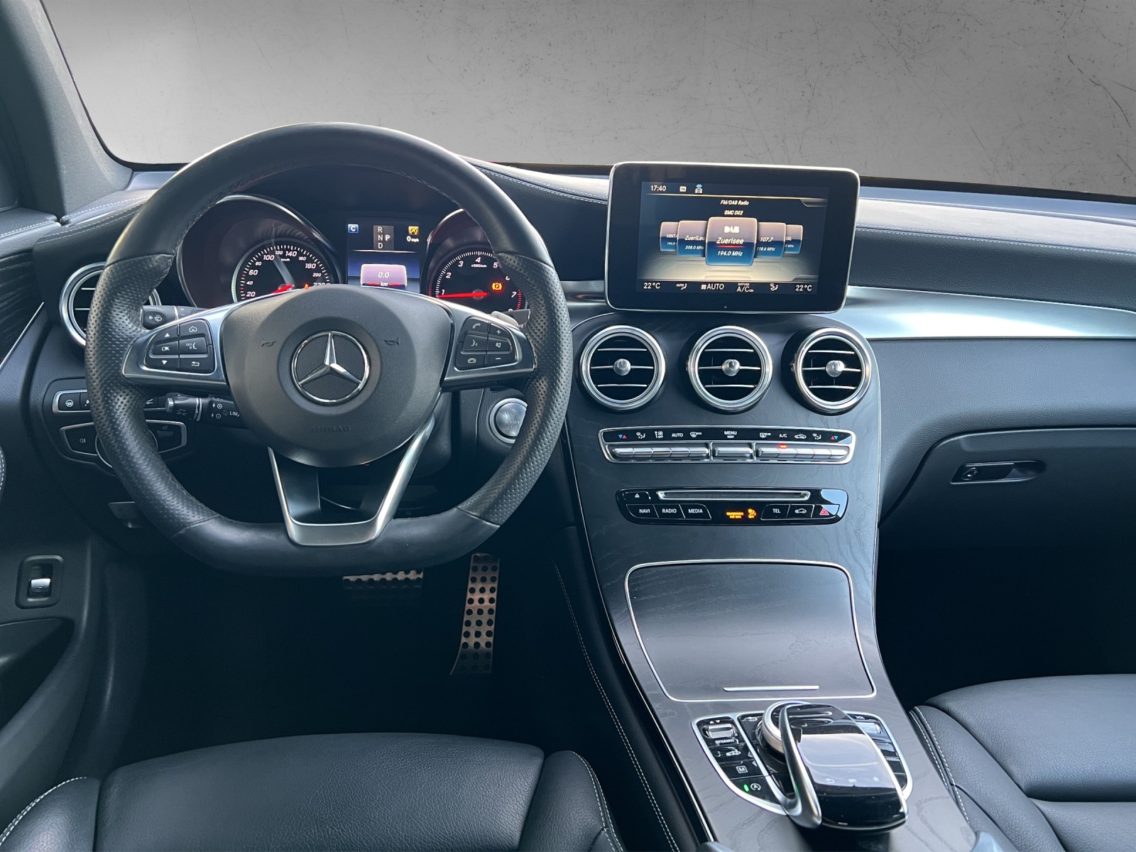 MERCEDES-BENZ GLC 300 AMG 4Matic - 8