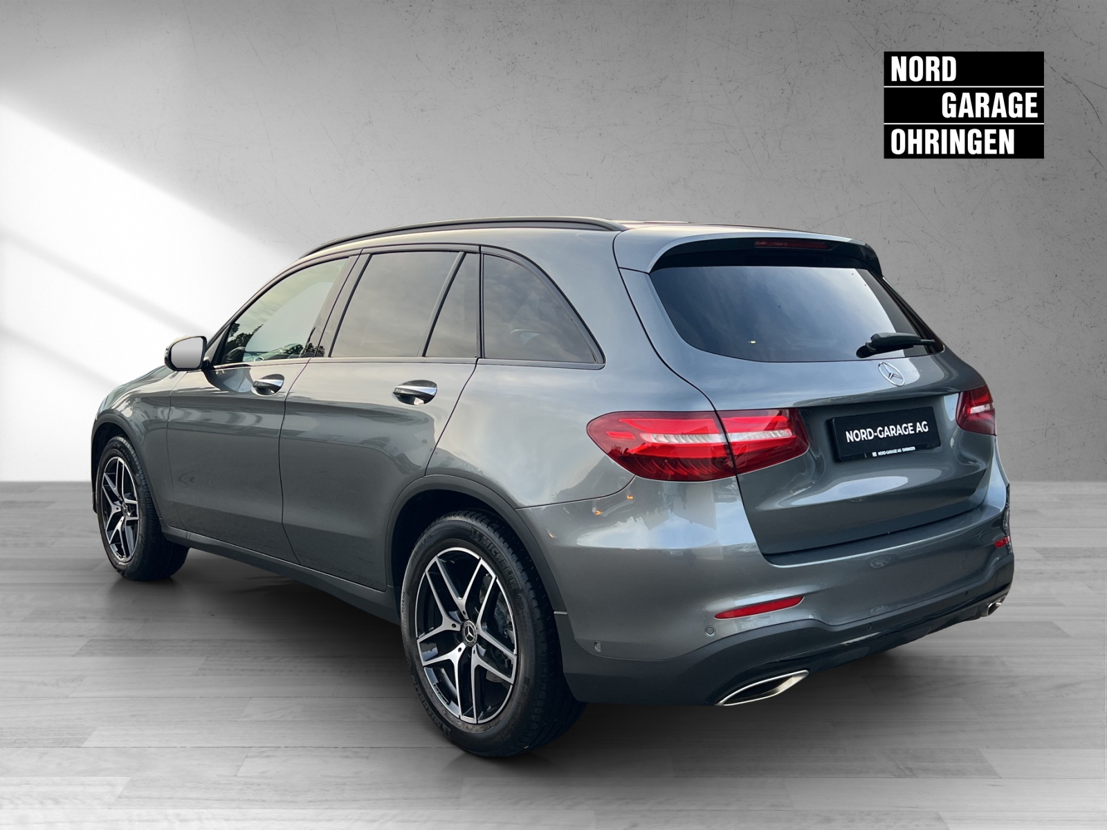 MERCEDES-BENZ GLC 300 AMG 4Matic - 3
