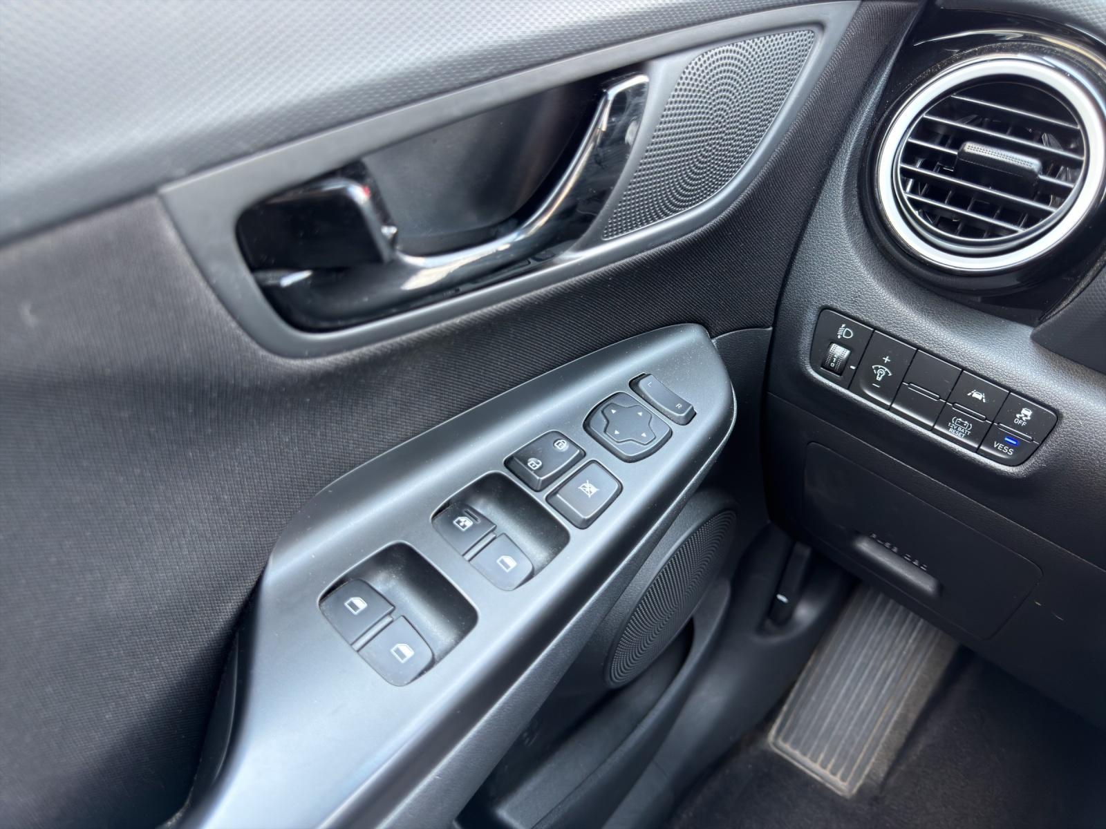HYUNDAI Kona 1.6 GDi Hybrid Origo (CH) - 17