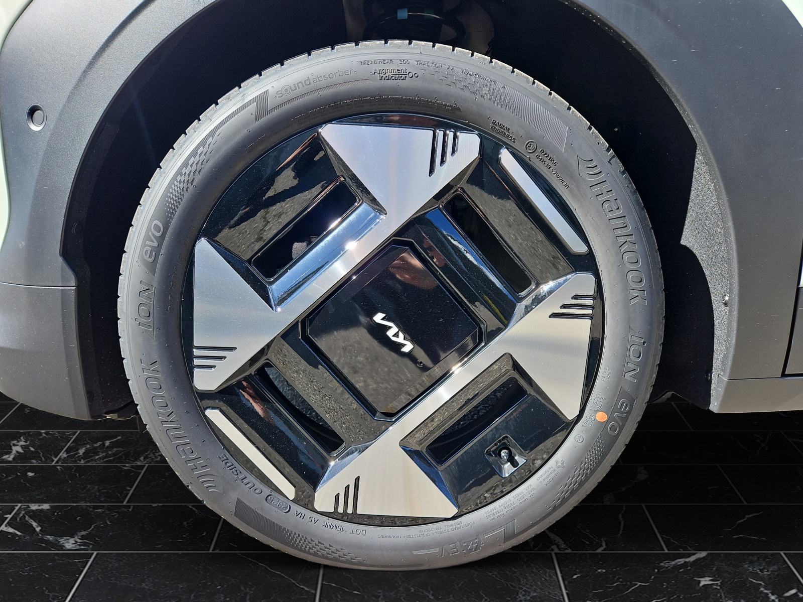 KIA EV3 81 kWh Earth+ - 11