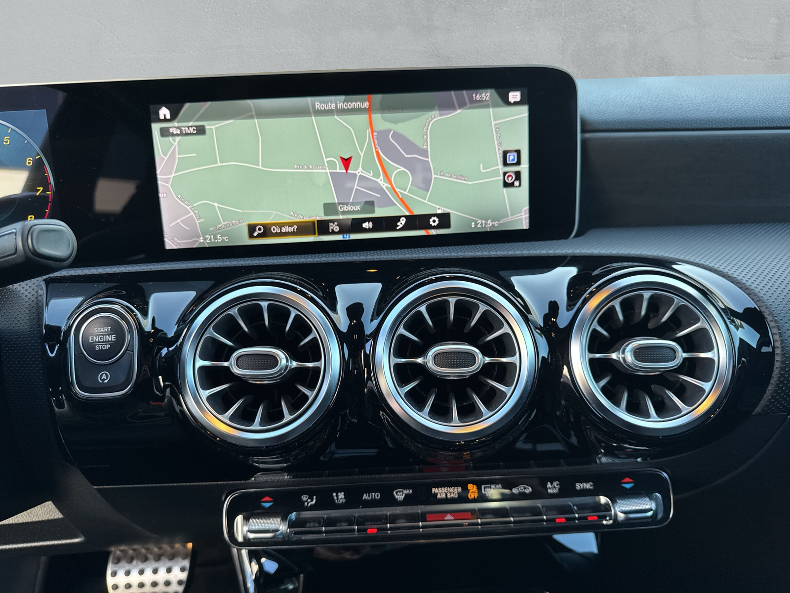 MERCEDES-BENZ A 250 AMG Line 4Matic - 15