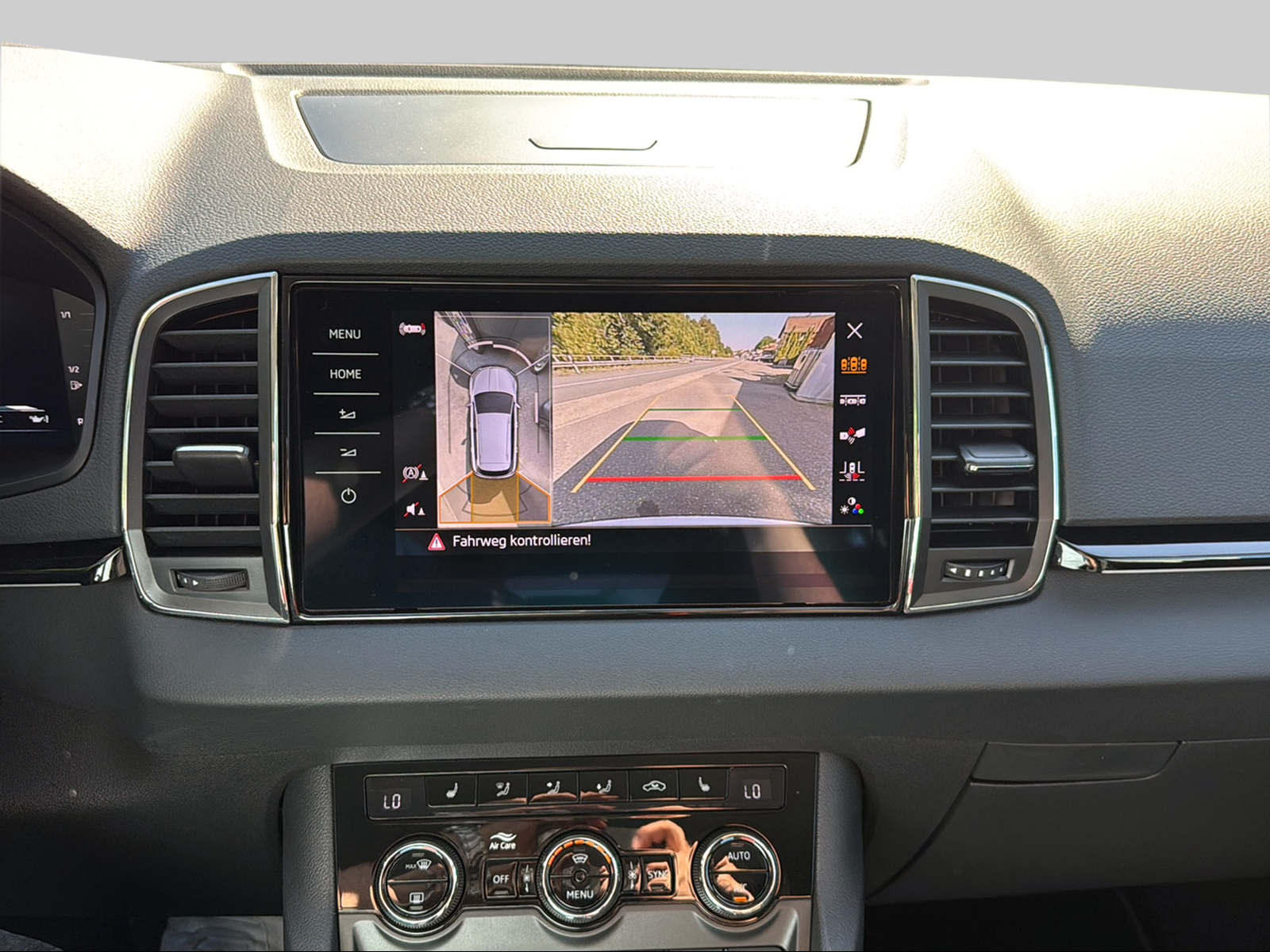 SKODA Karoq 2.0 TDI CR Style 4x4 DSG - 11