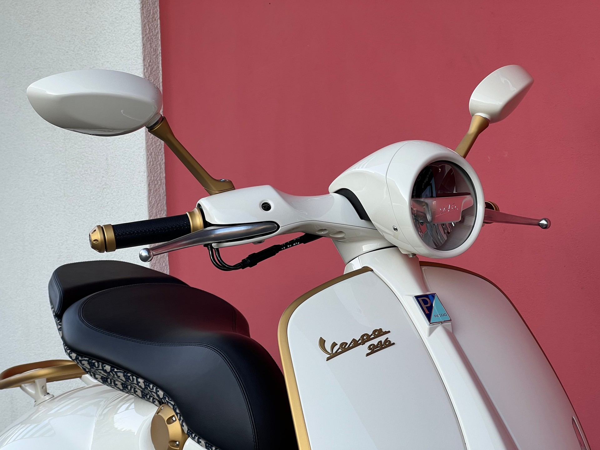 PIAGGIO Vespa 946 CHRISTIAN DIOR - 11