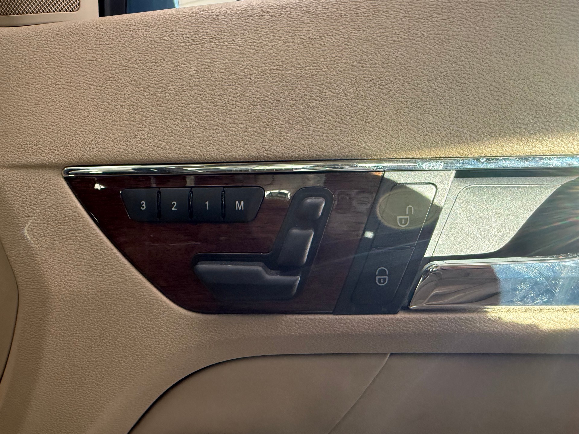 MERCEDES-BENZ E 350 CGI BlueEfficiency 7G-Tronic - 6