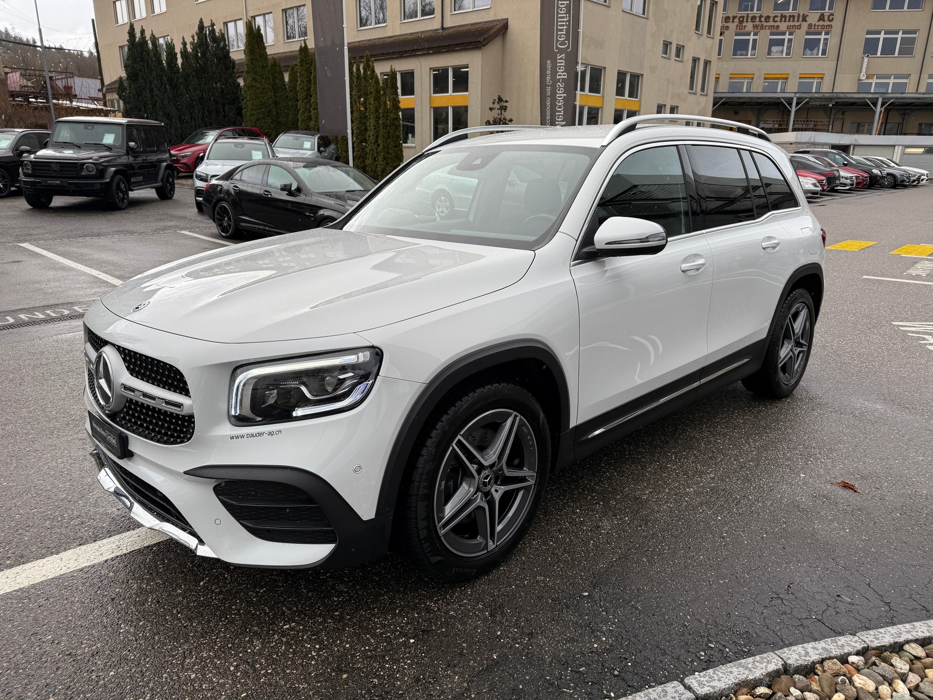MERCEDES-BENZ GLB 250 AMG Line 4 MATIC - 3