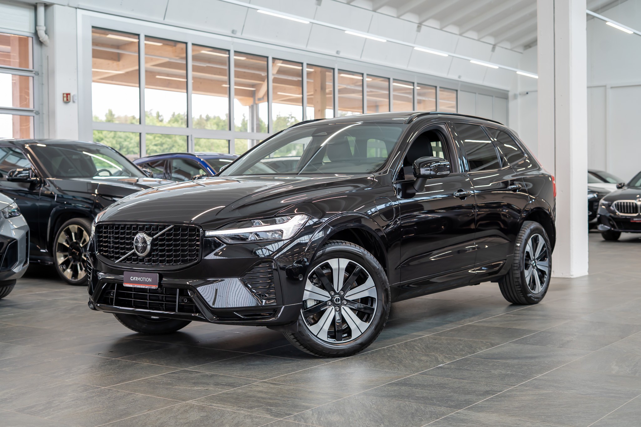 XC60 2.0 T6 TE Plus Dark eAWD / Panaorama-Schiebedach / 360° Kamera / Harman Kardon