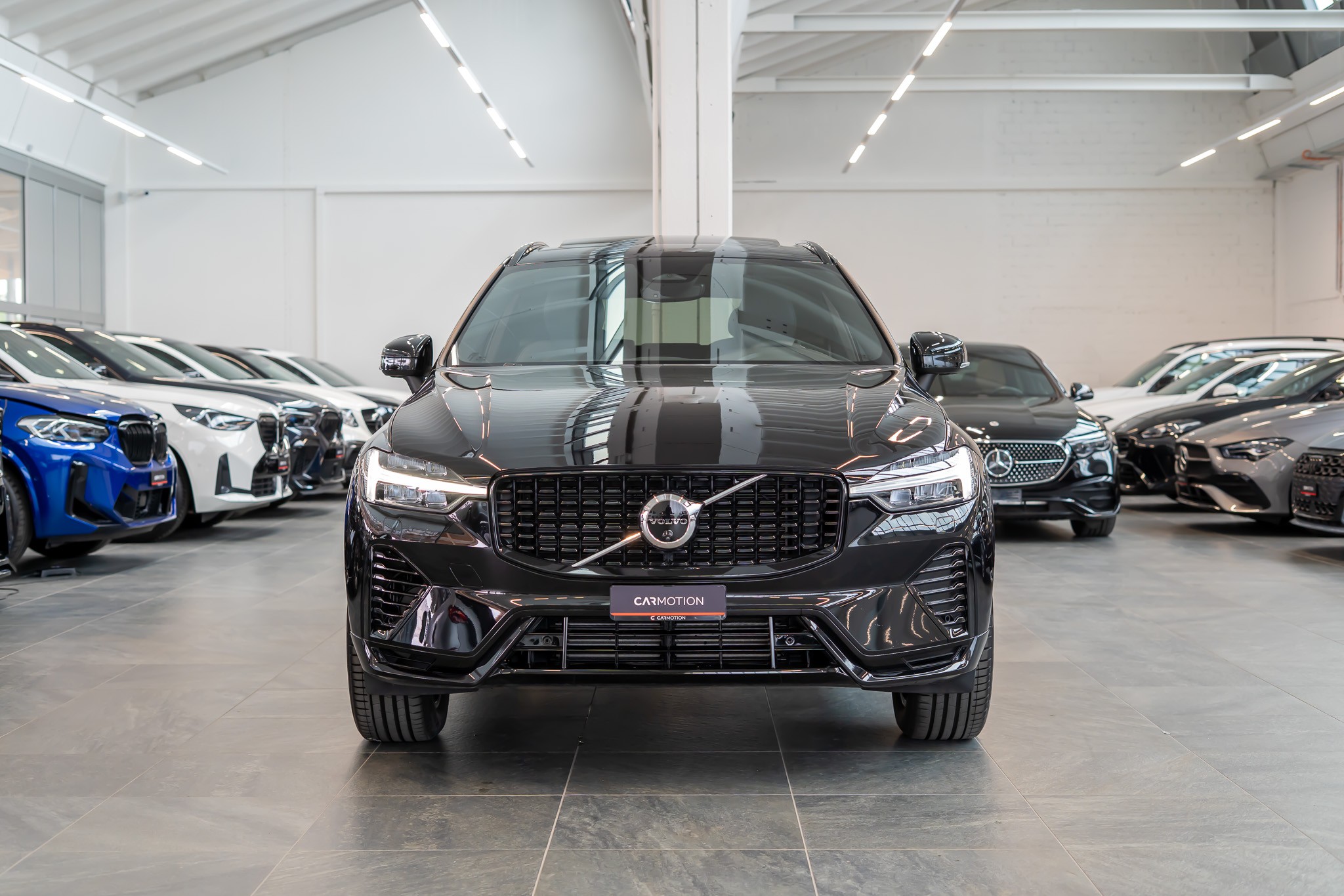 XC60 2.0 T6 TE Plus Dark eAWD / Panaorama-Schiebedach / 360° Kamera / Harman Kardon