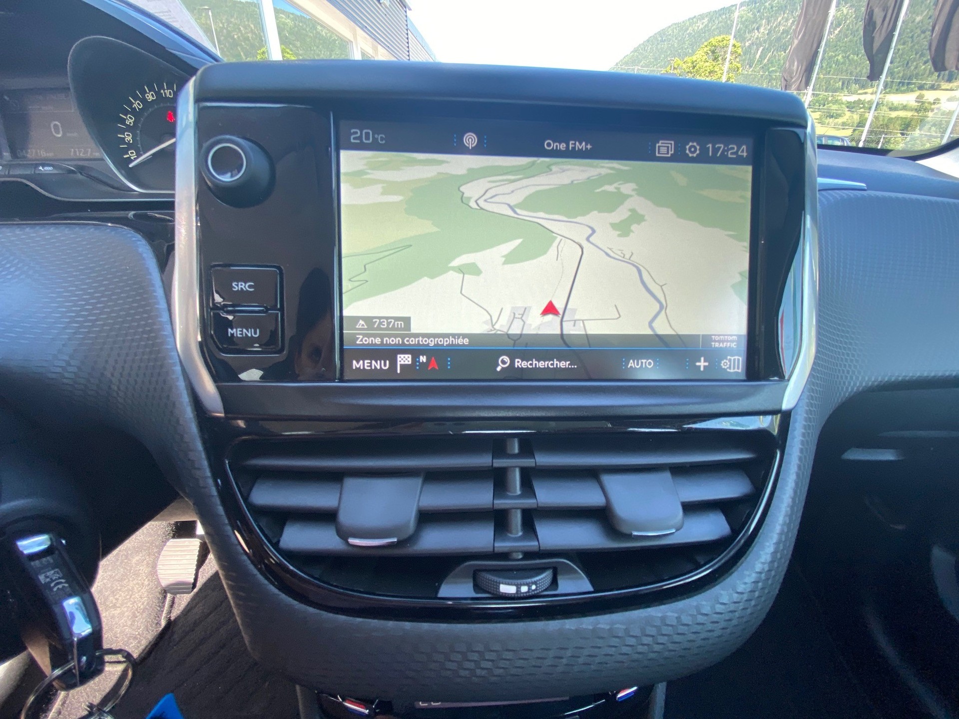 PEUGEOT 208 1.2 Allure - 10
