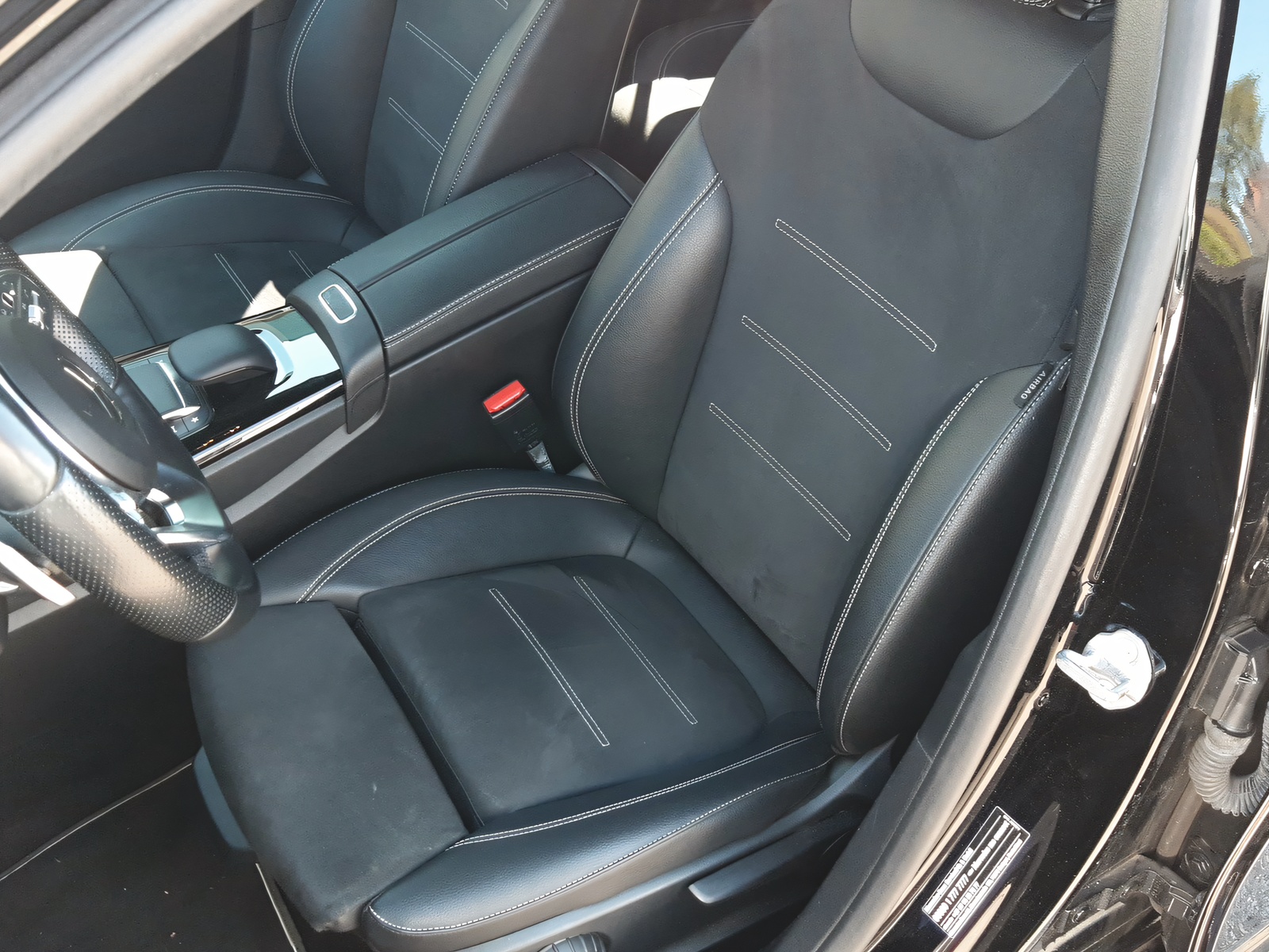 MERCEDES-BENZ A 250 e AMG Line - 7