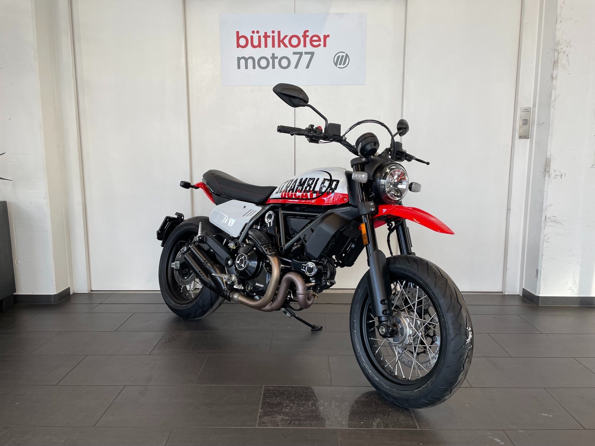 DUCATI SCRAMBLER 803 Urban Motard ABS