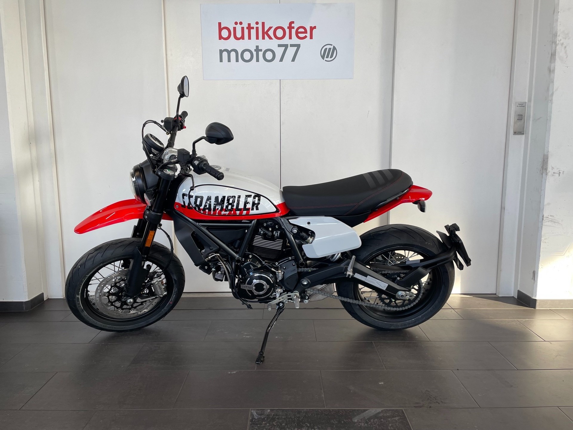 DUCATI SCRAMBLER 803 Urban Motard ABS - 4