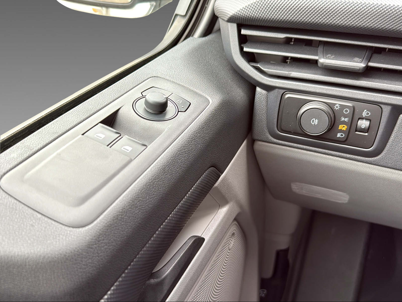 FORD TRANSIT CUSTOM 280 L2 2.0 EcoBlue 136 Trend - 11