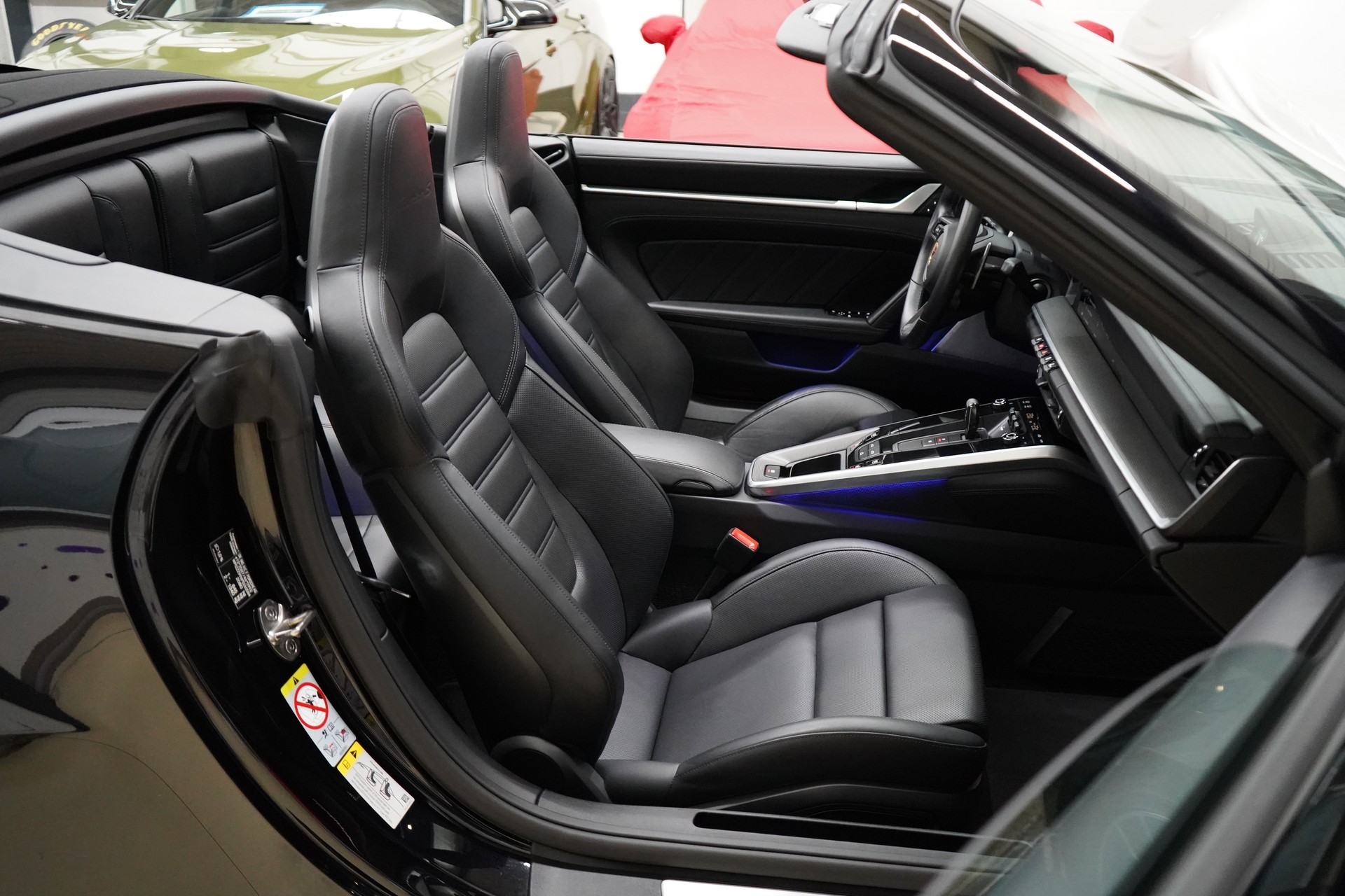 PORSCHE 911 Turbo S Cabriolet PDK - 31