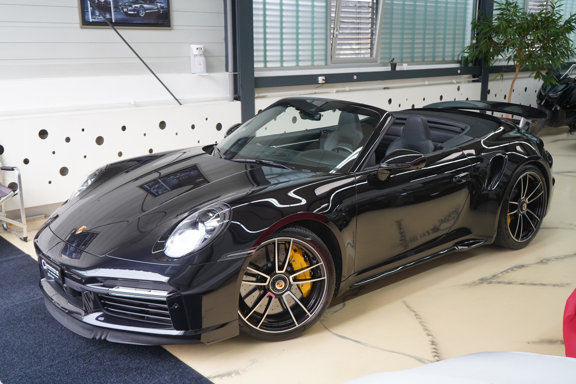 PORSCHE 911 Turbo S Cabriolet PDK - 3