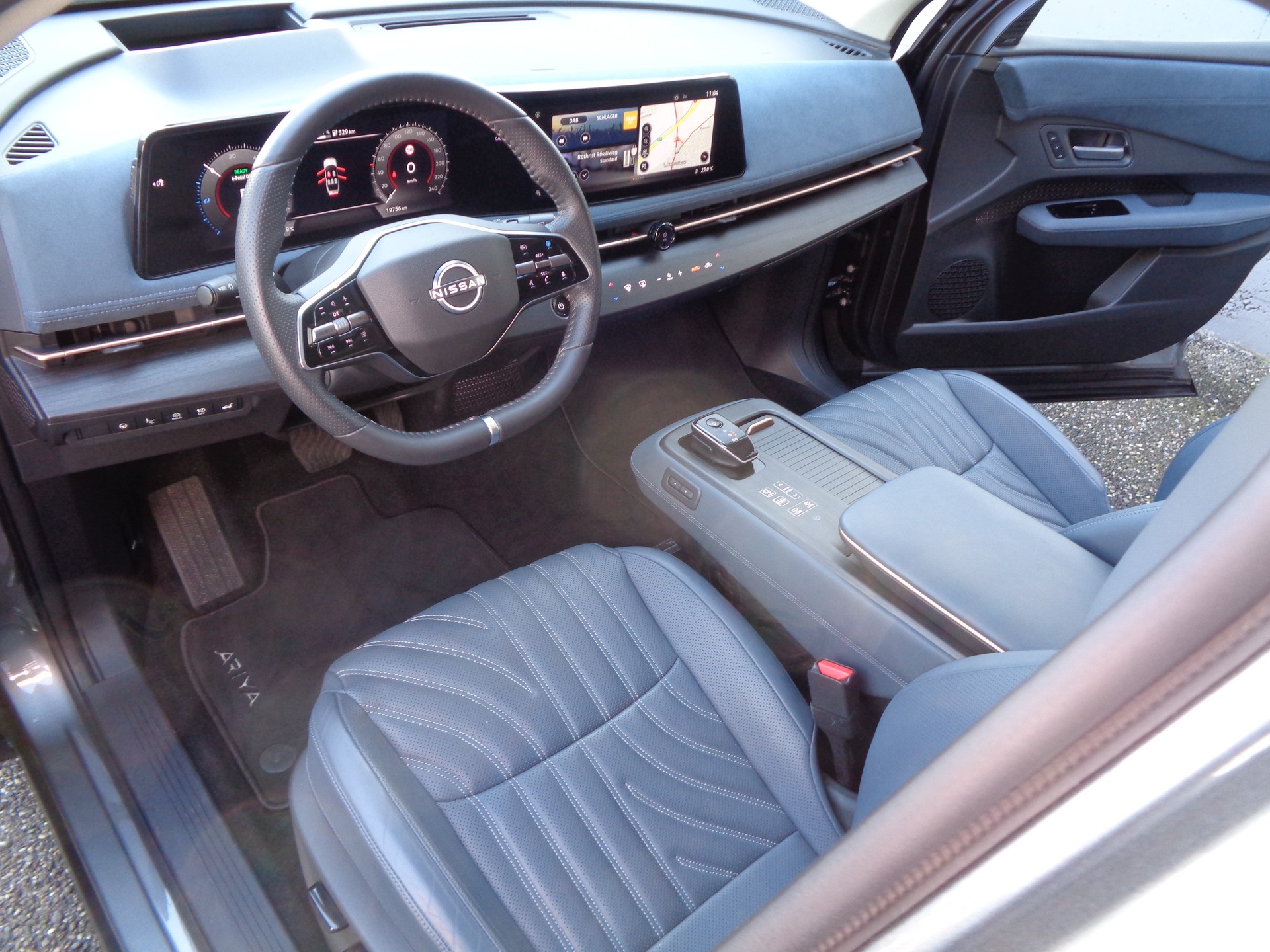 NISSAN Ariya 87 kWh e-4orce Evolve Allrad - 7