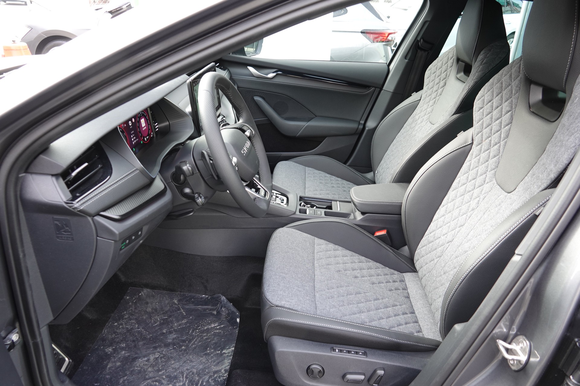 SKODA Octavia 2.0 TSI Dynami4x4 - 12