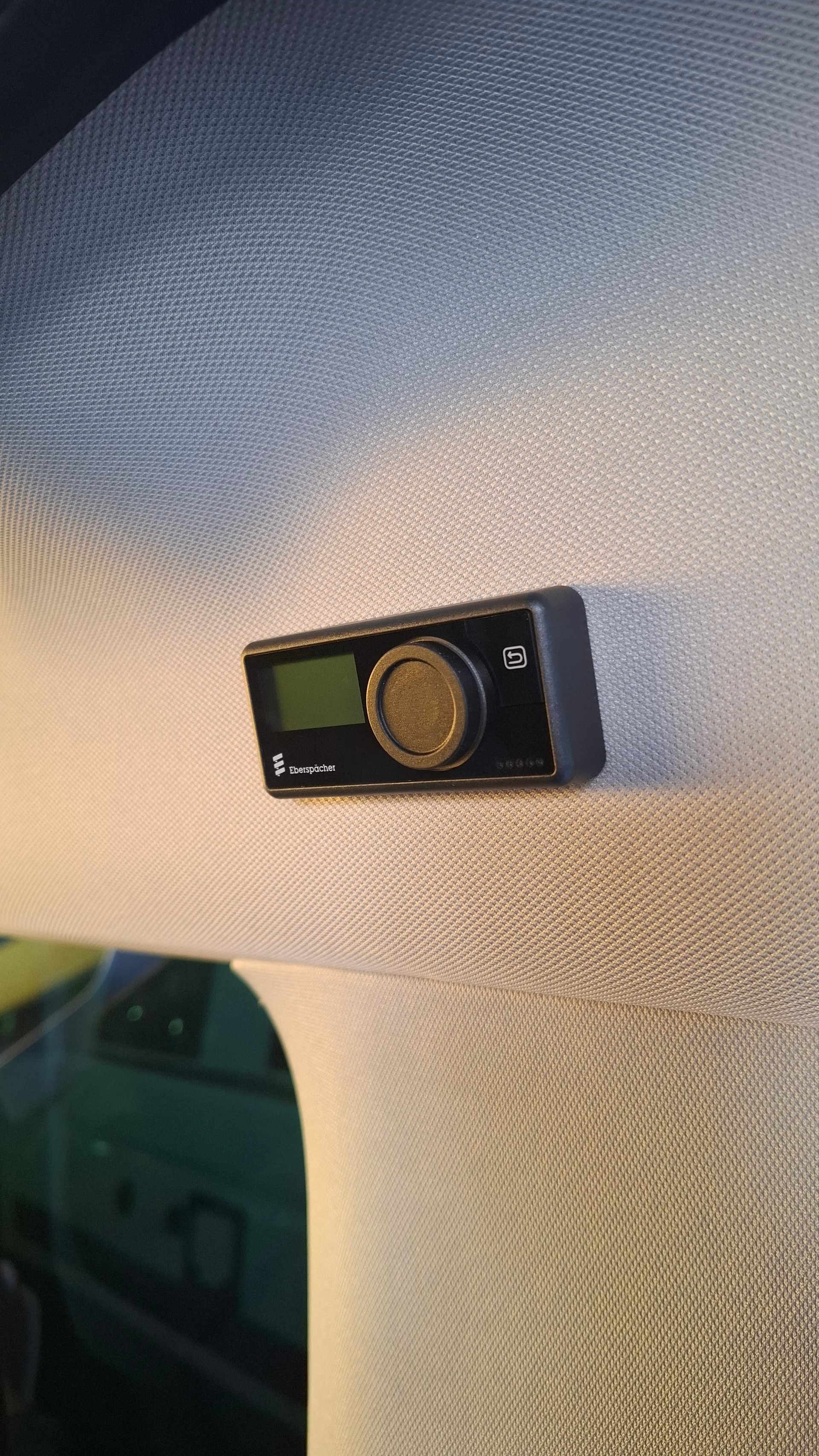 PÖSSL Vanster Green Line EAT8 180 - 9