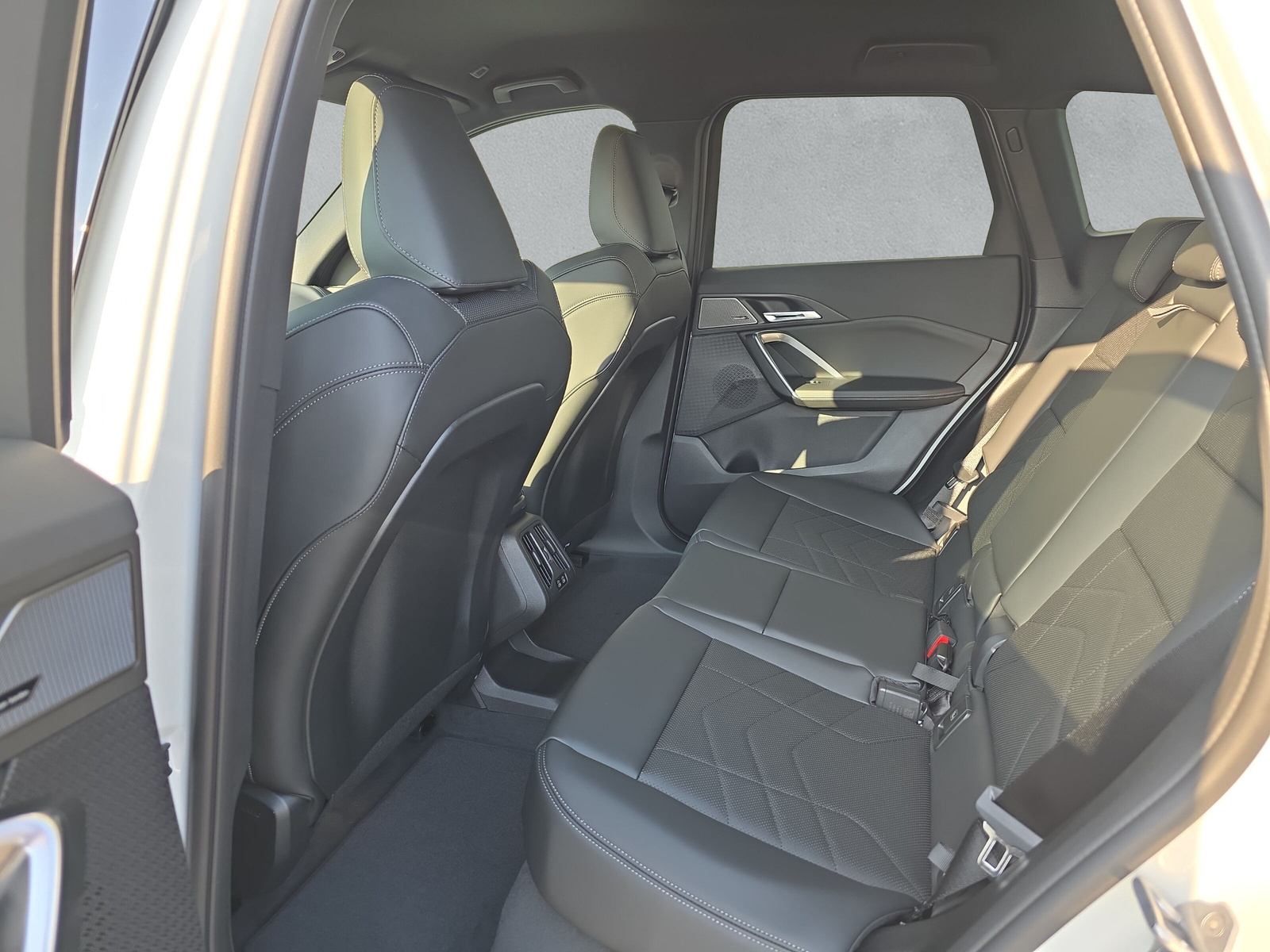 BMW iX1 eDrive 20 Edition M Sport - 15