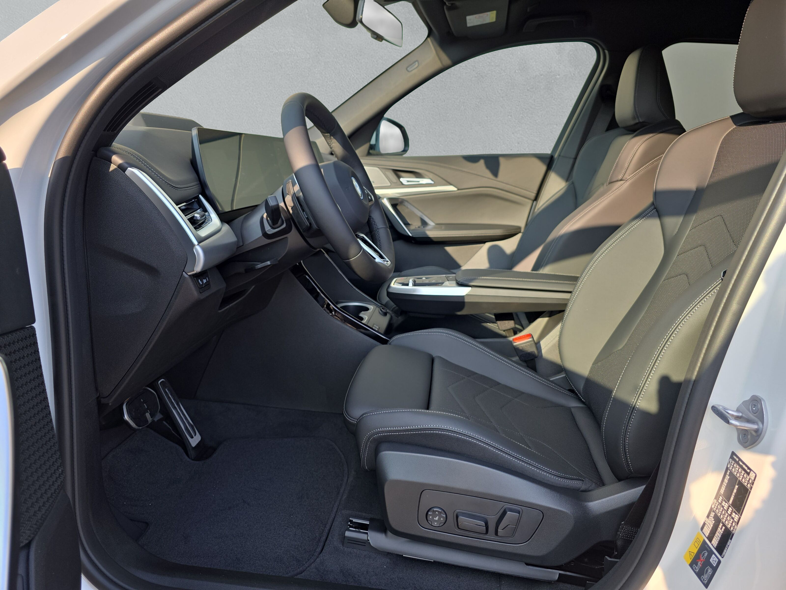 BMW iX1 eDrive 20 Edition M Sport - 11