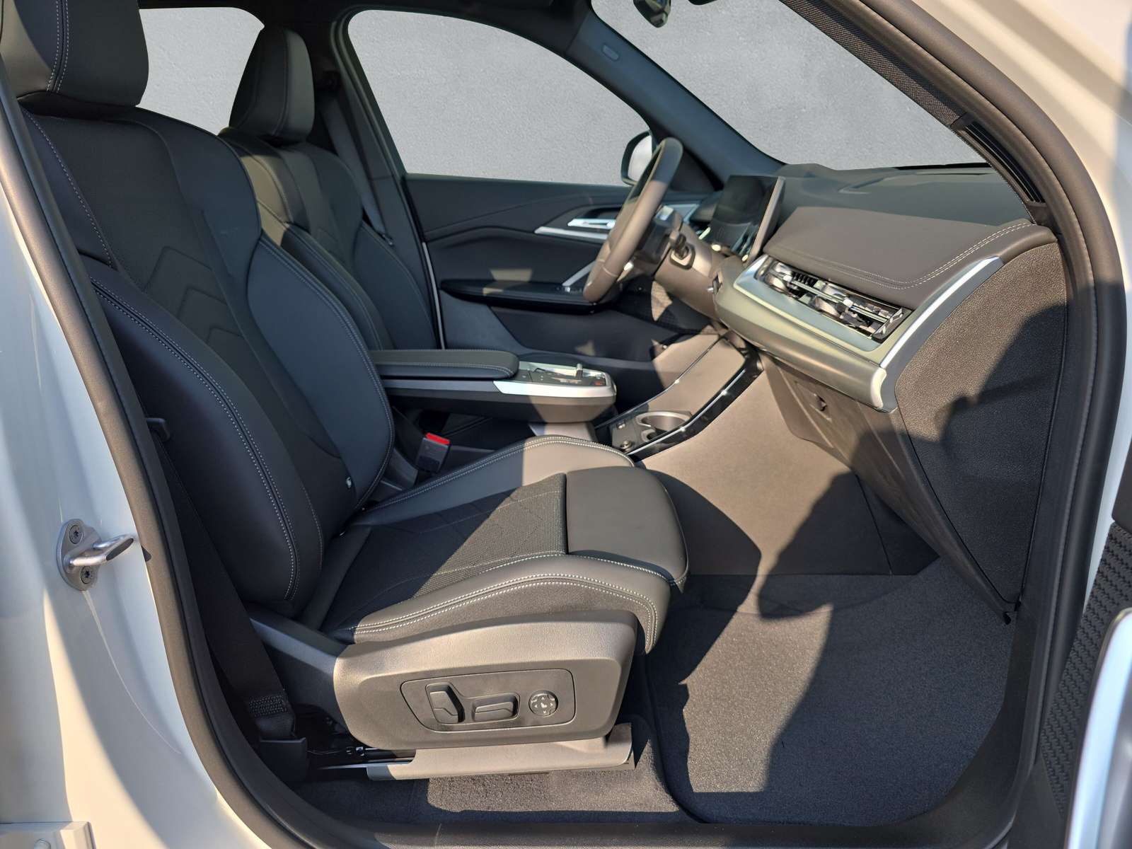 BMW iX1 eDrive 20 Edition M Sport - 12