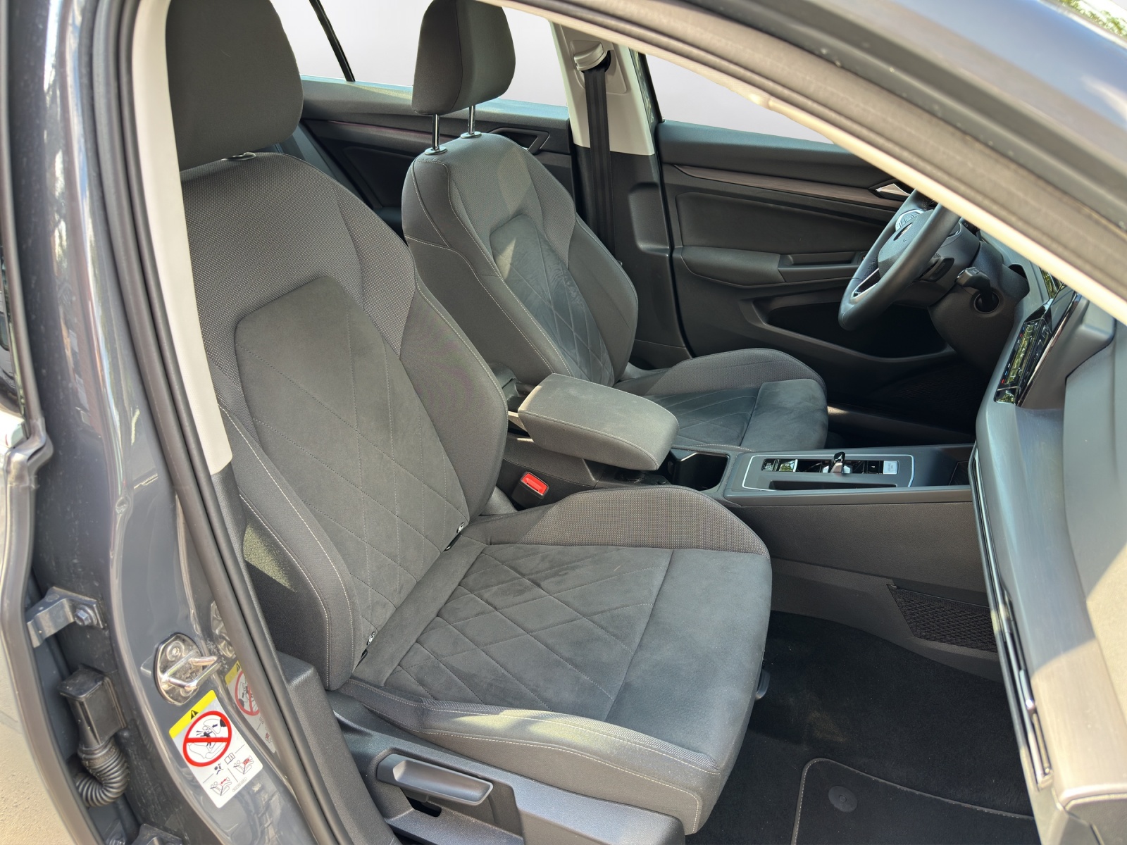 VW Golf 1.4 TSI PHEV Style - 14