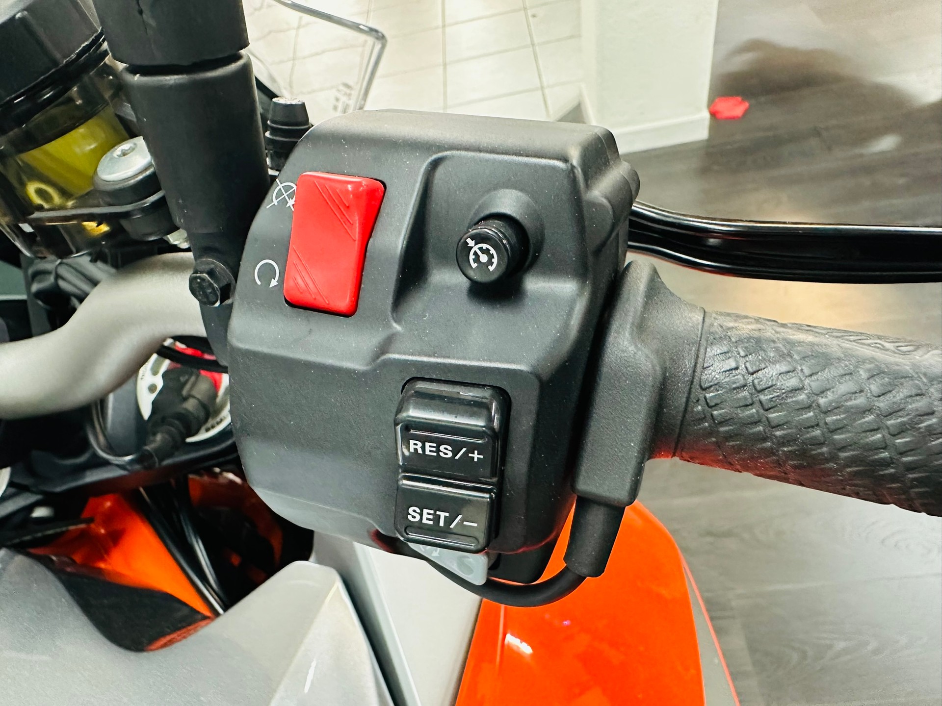 KTM 1290 Super Duke GT - 6