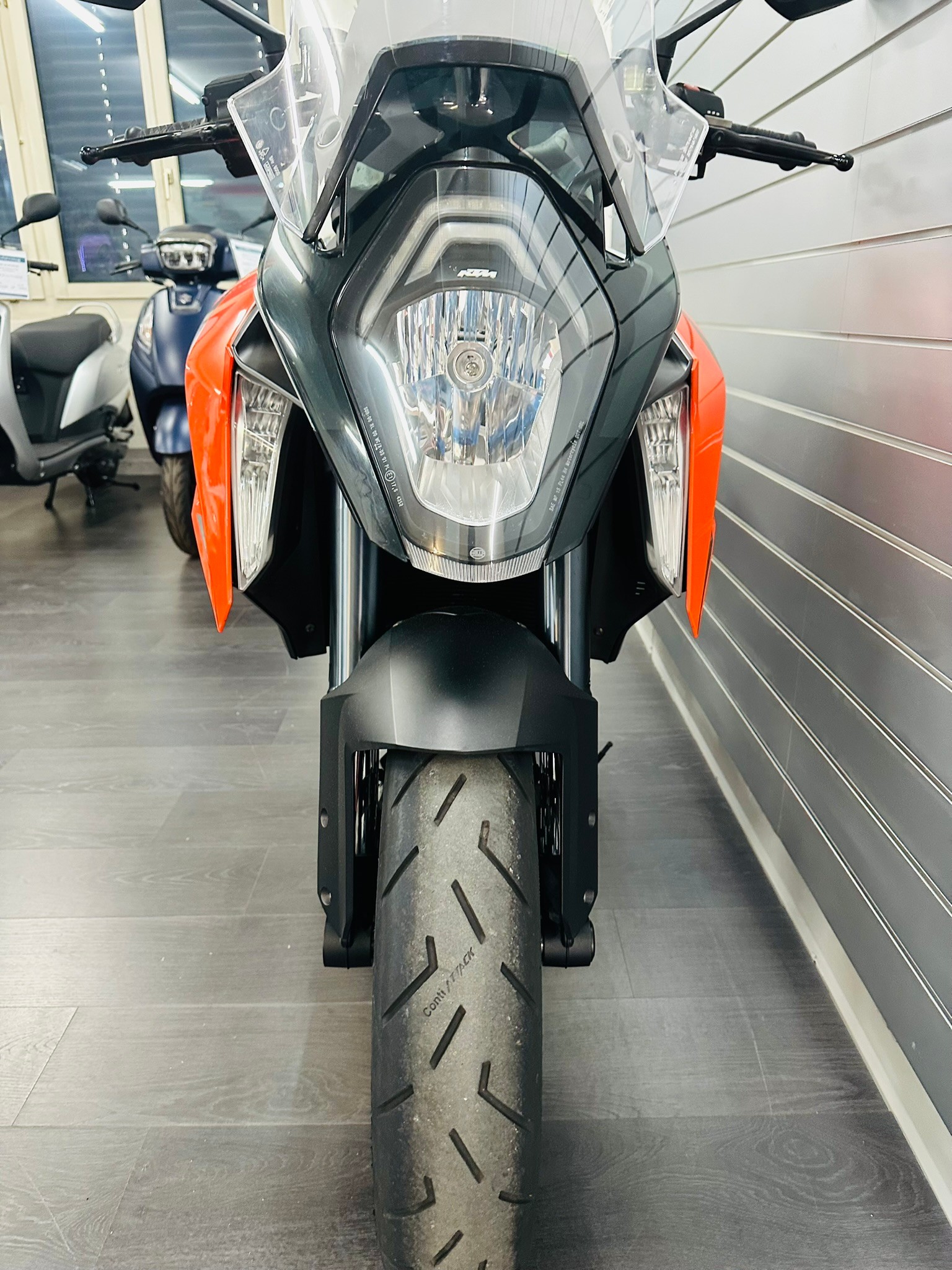 KTM 1290 Super Duke GT - 5