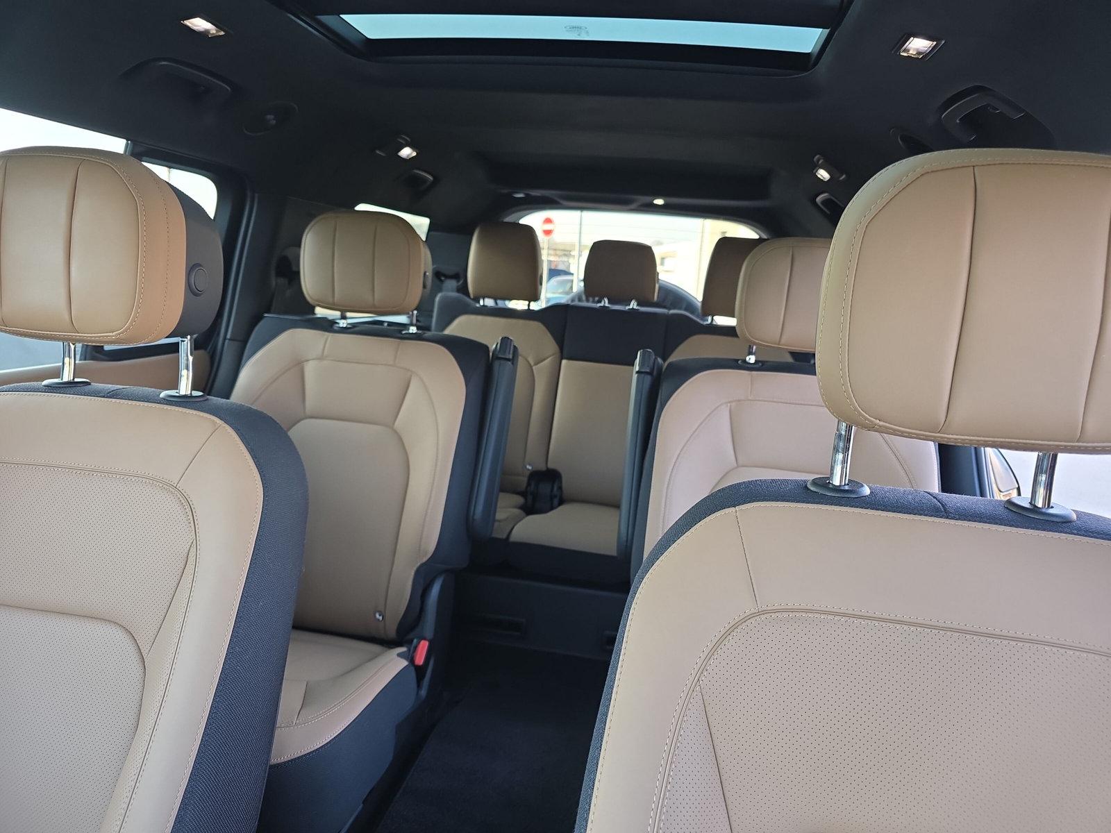LAND ROVER Defender 130 3.0 D I6 300 X-Dynamic HSE (CH) AHK 3.0T - 23