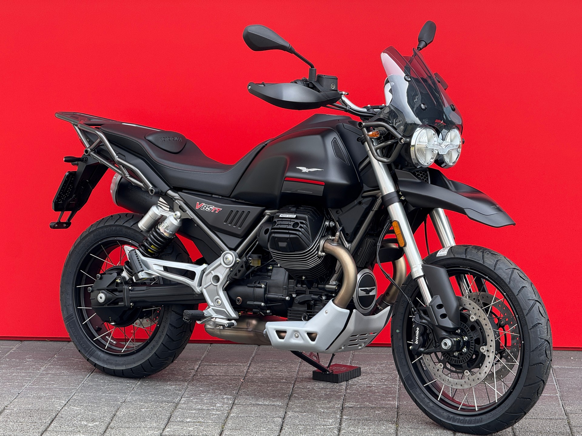 MOTO GUZZI V85 TT (35kW) - 2