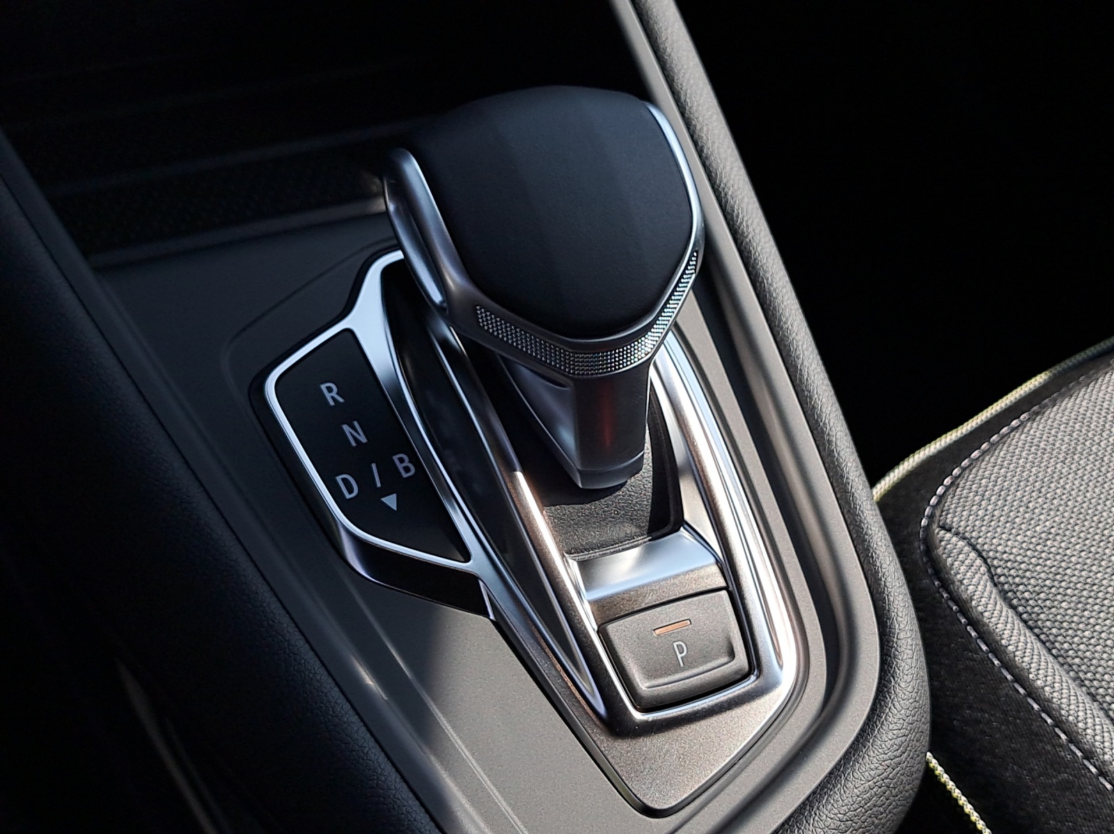 MITSUBISHI ASX 1.6 HEV Intense-11