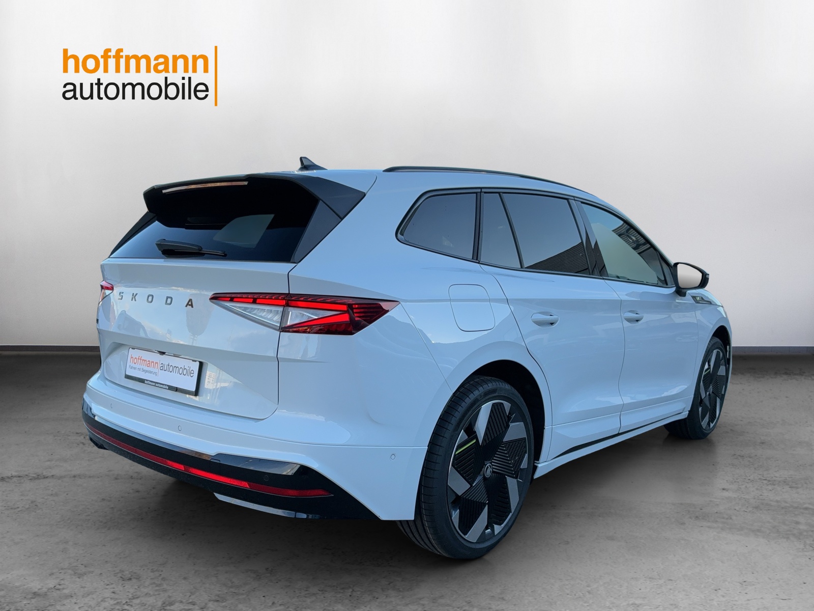 SKODA Enyaq 85x 4x4 RS - 4