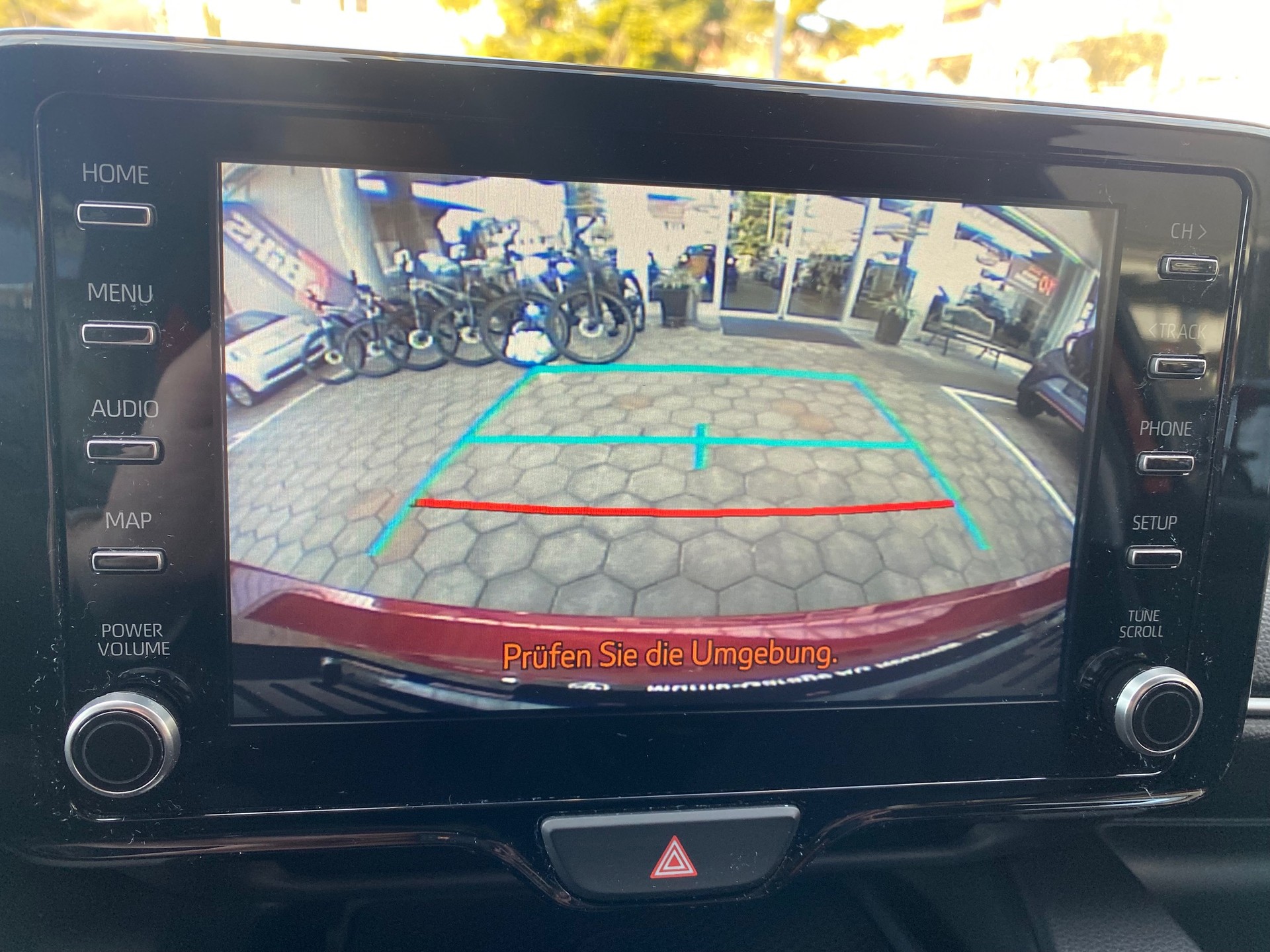 TOYOTA Yaris 1.5 Trend e-CVT - 4