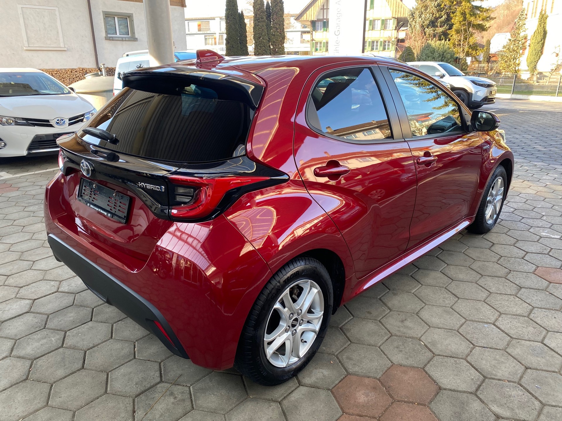 TOYOTA Yaris 1.5 Trend e-CVT - 2