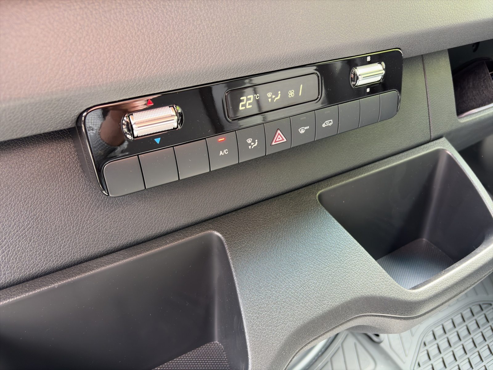 MERCEDES-BENZ Sprinter 319 CDI Pro Lang 9G-TRONIC - 11